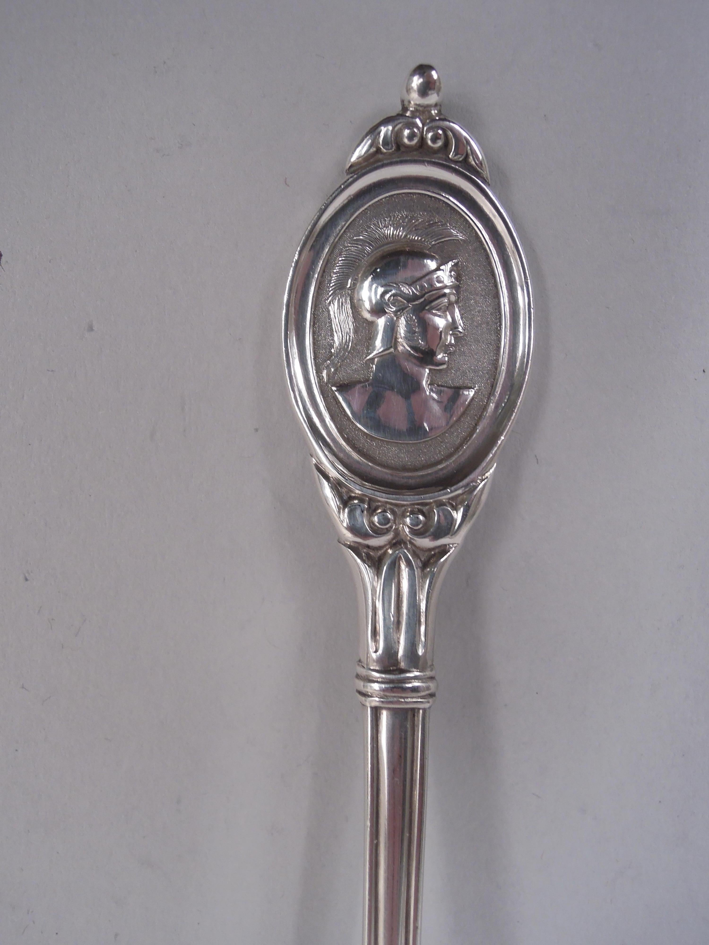 Farrington & Hunnewell Medallion Boston Coin Silver Fish Serving Pair For Sale 4