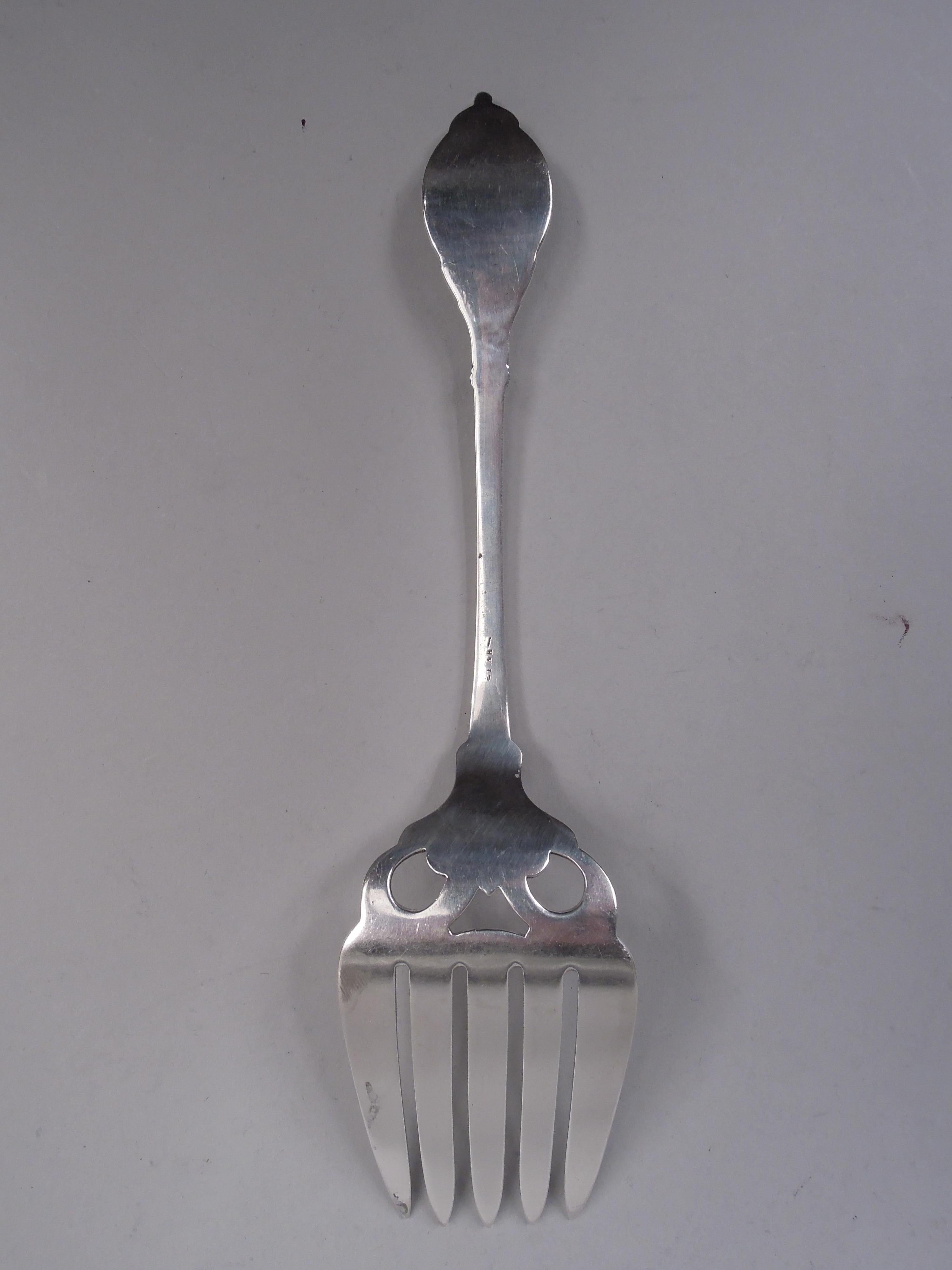Farrington & Hunnewell Medallion Boston Coin Silver Fish Serving Pair For Sale 3