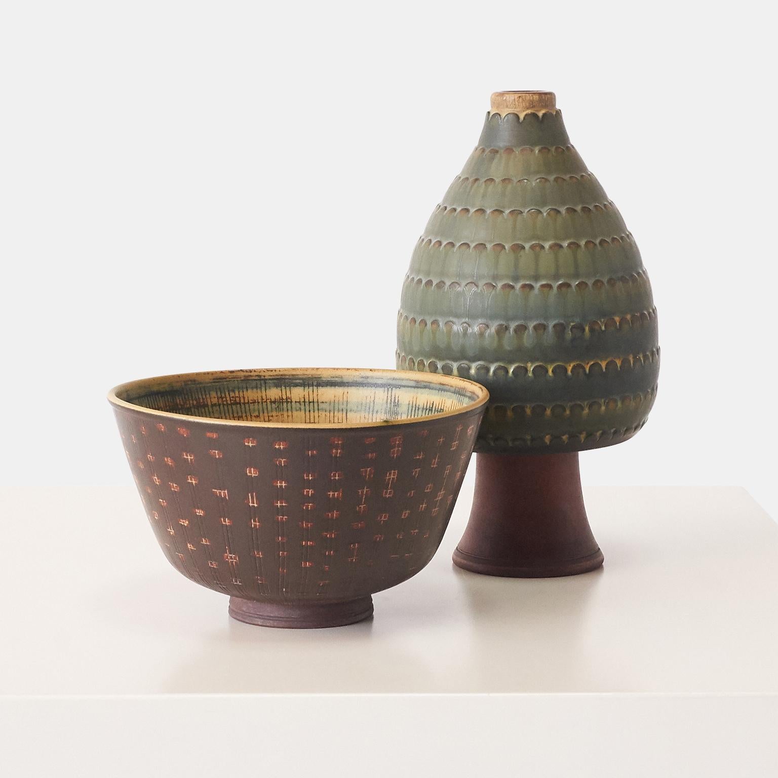 Scandinavian Modern Farsta Stoneware Vase by Wilhelm Kåge For Sale