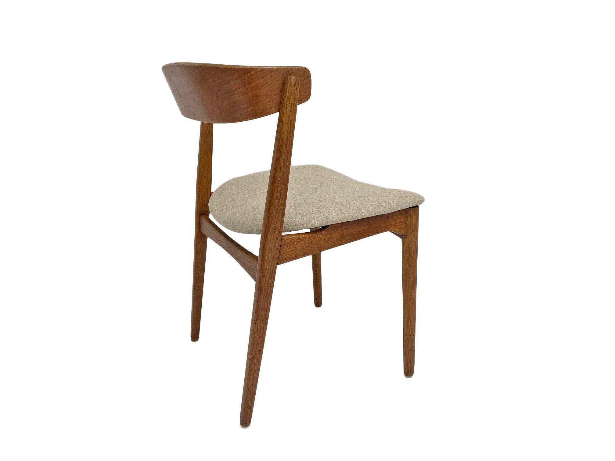 Mid-Century Modern Farstrup Model 206 Oak and Teak Cream Wool Desk Chair