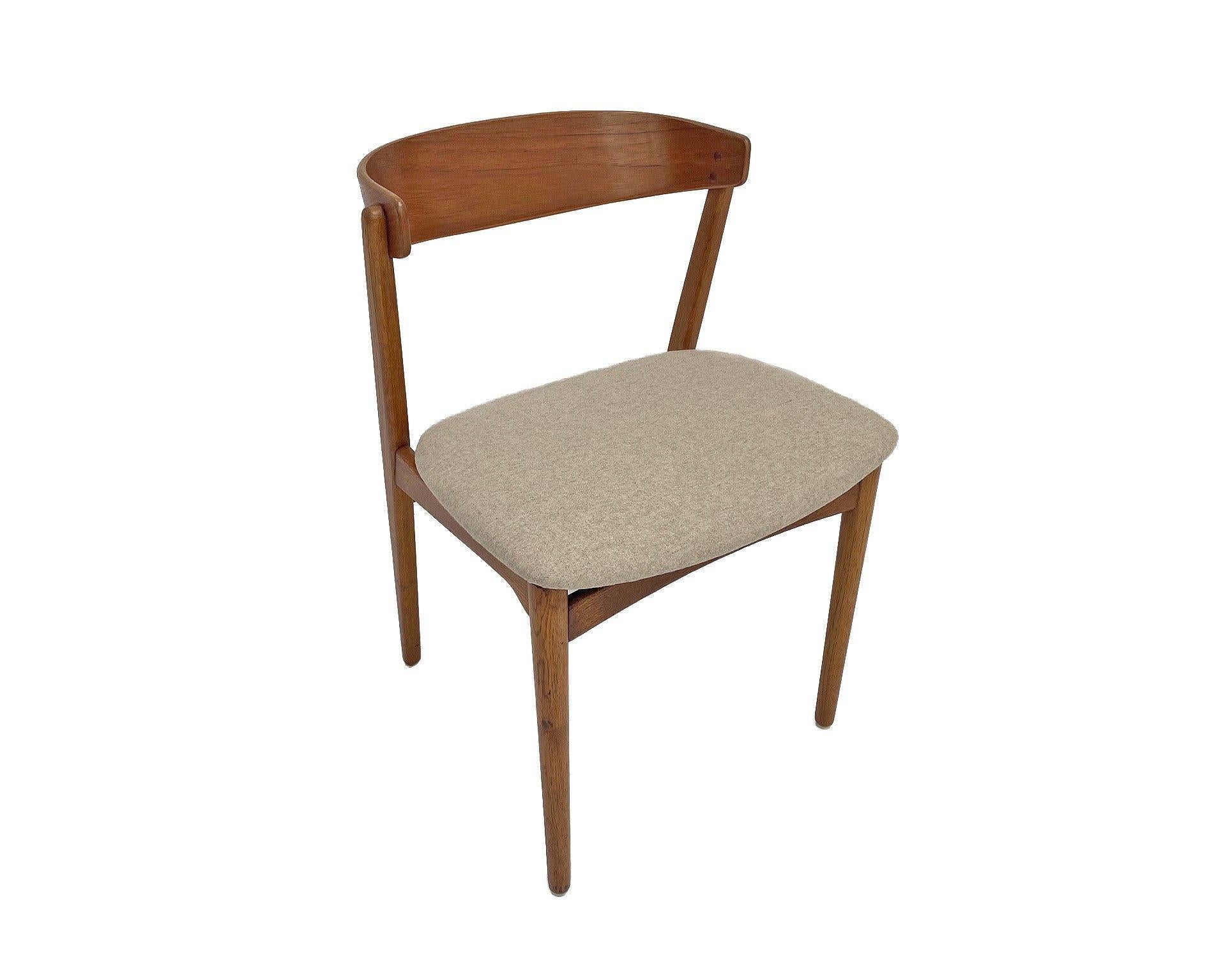 Farstrup Model 206 Oak and Teak Cream Wool Desk Chair In Excellent Condition In London, GB
