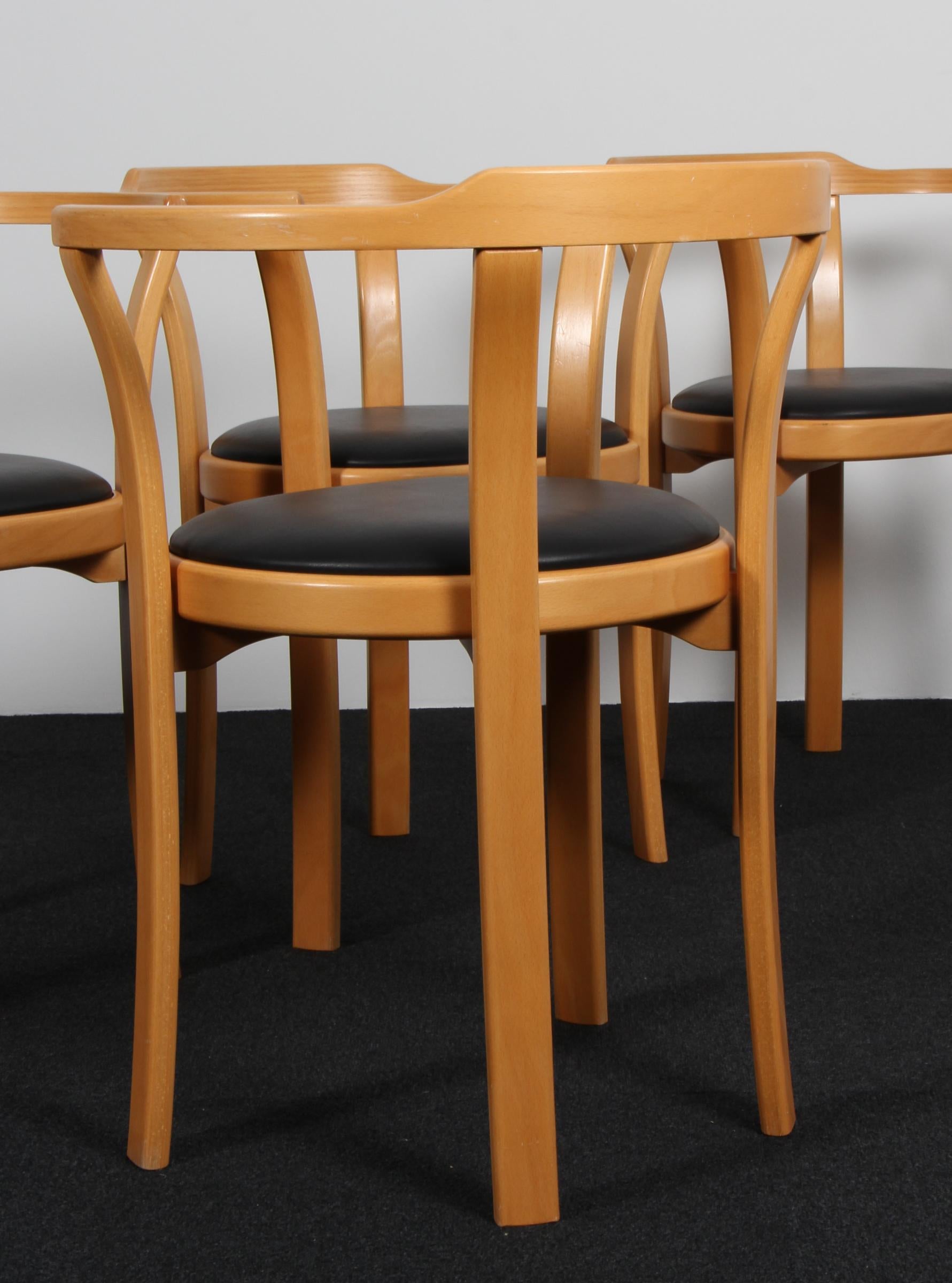 Farstrup Set aus vier Sesseln / Esszimmerstühlen in Buche und Leder im Angebot 2