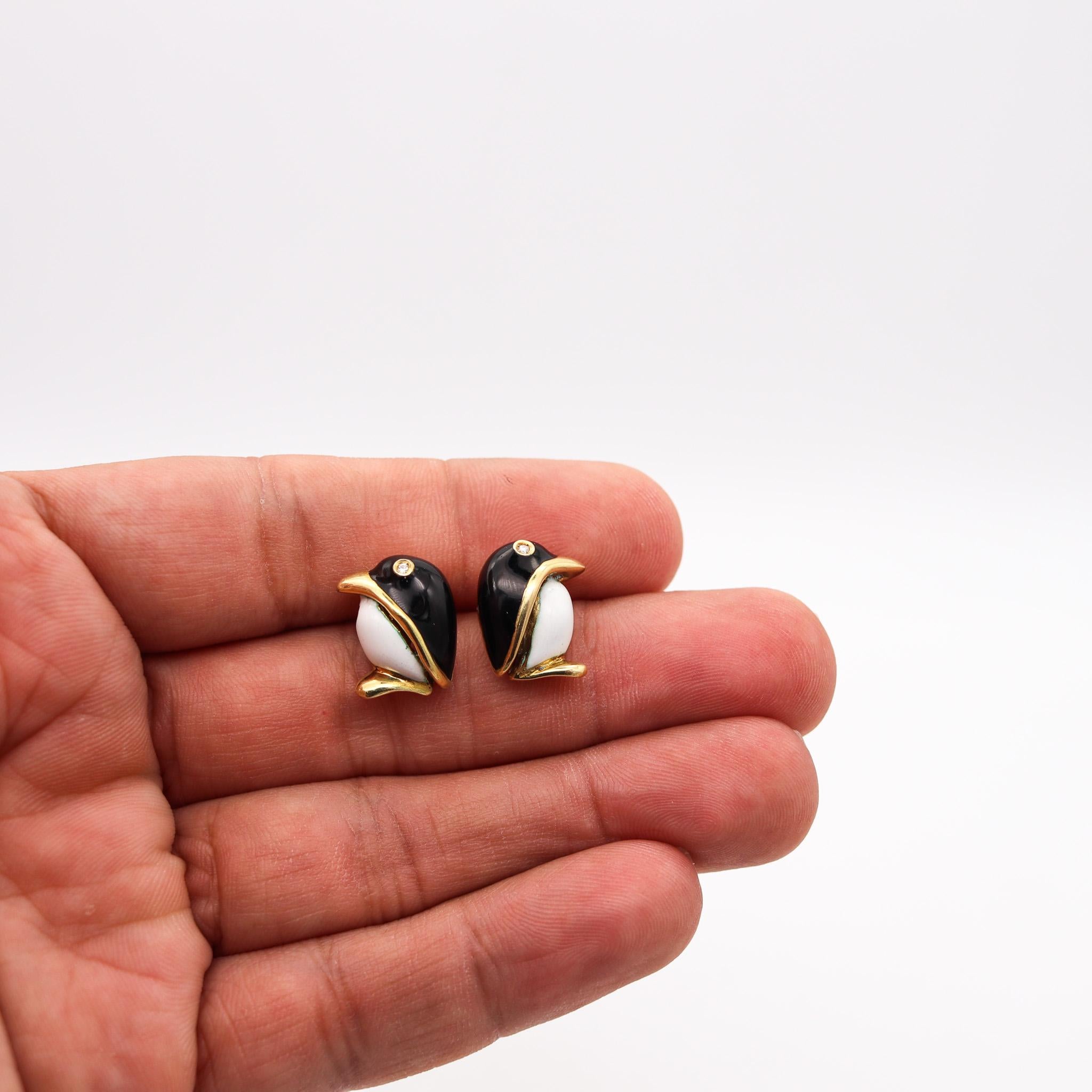 Modern FASANO Enameled Pinguins Stud Earrings In 18Kt Yellow Gold With Diamonds For Sale