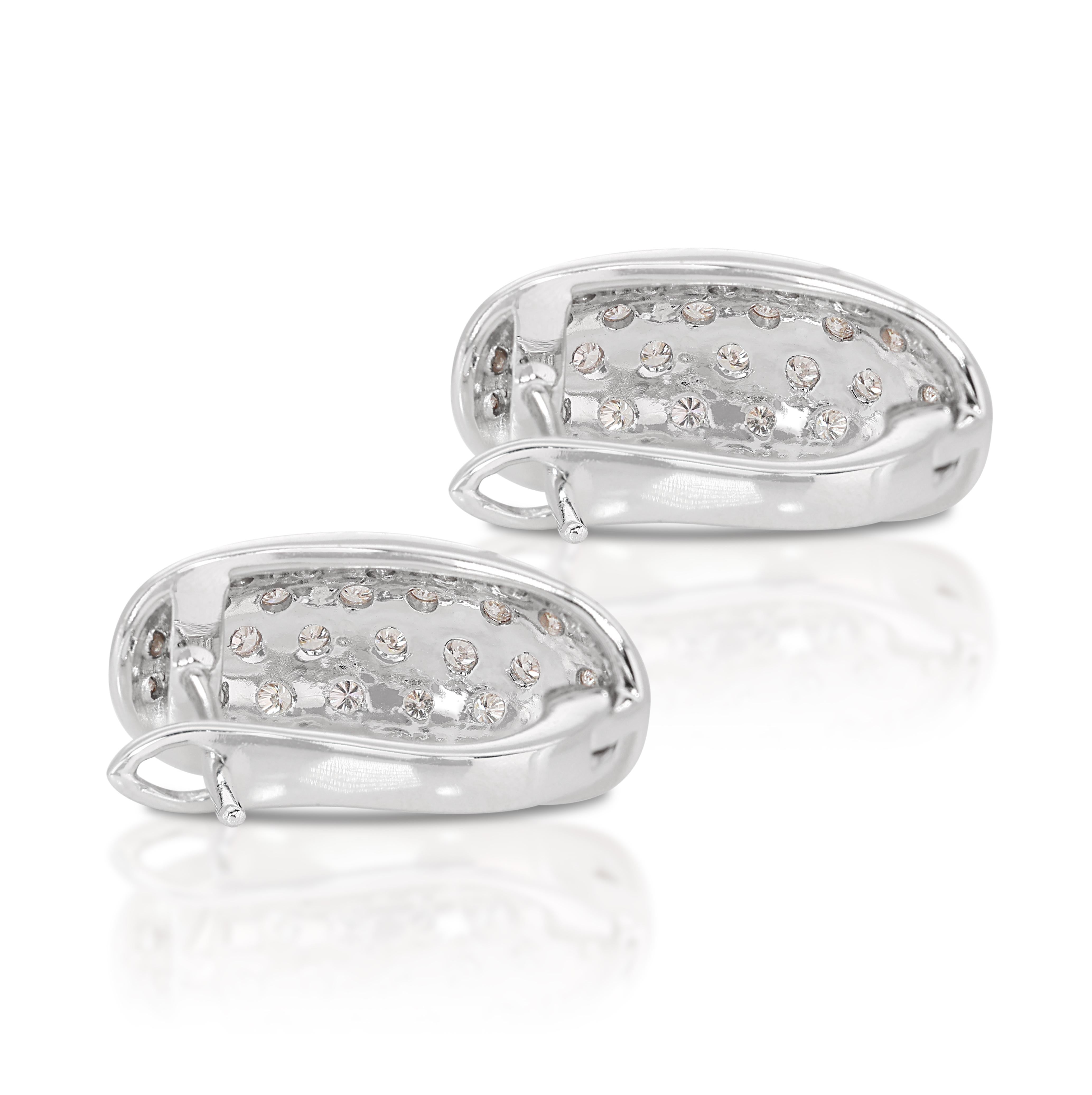 Women's Fascinating 0.40ct Diamond Earrings in 18k White Gold For Sale