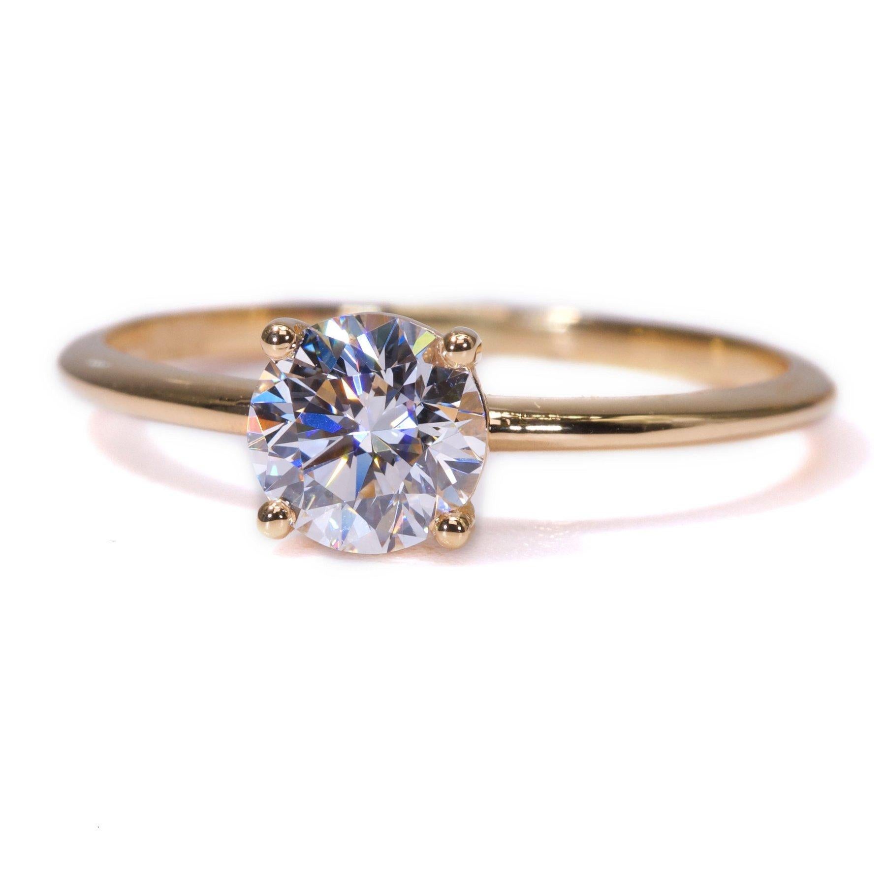 Taille ronde Fascinante bague solitaire en diamant de 0,70 carat, triple excellent taille idéale en vente
