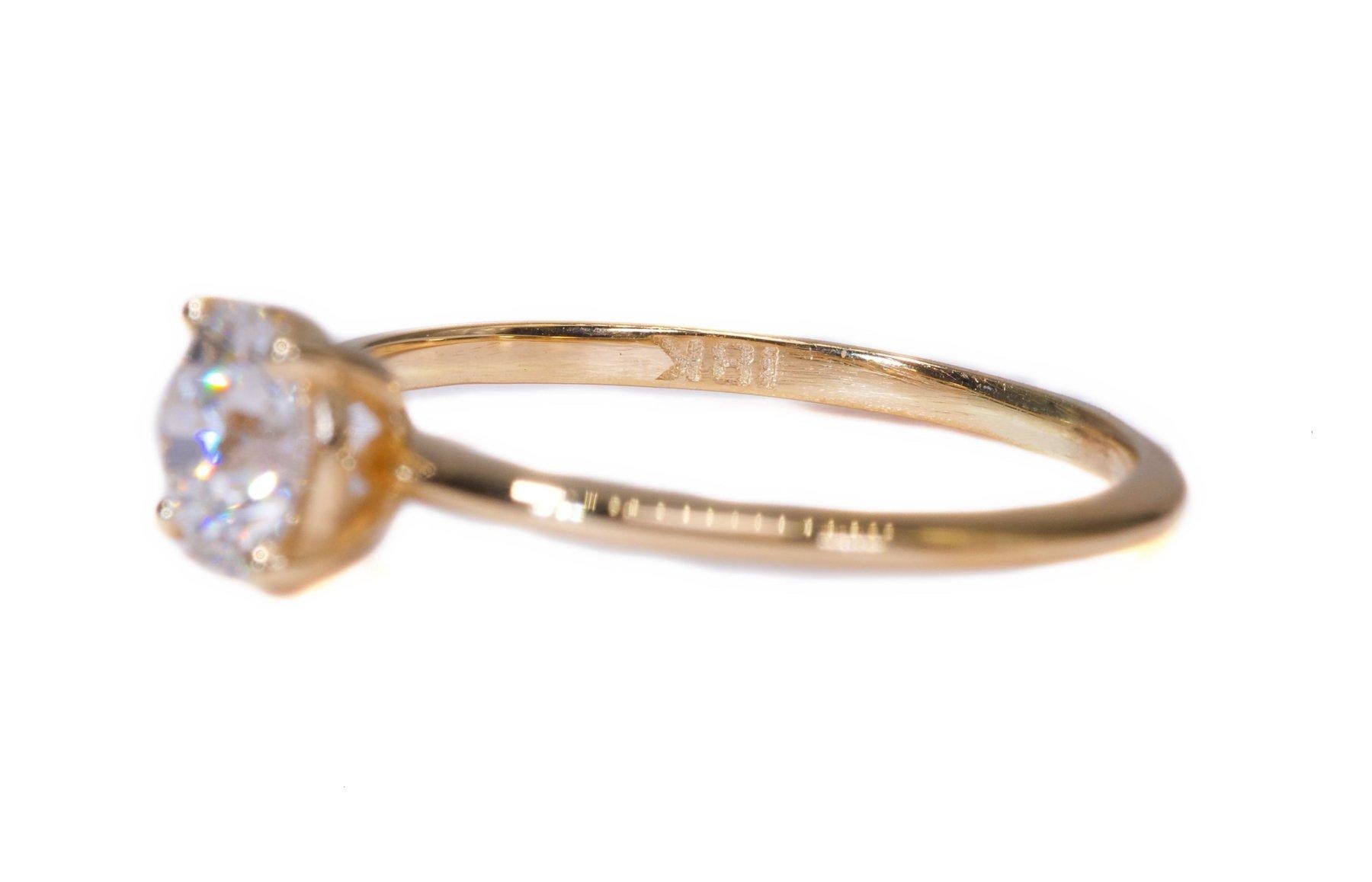 Fascinante bague solitaire en diamant de 0,70 carat, triple excellent taille idéale Neuf - En vente à רמת גן, IL