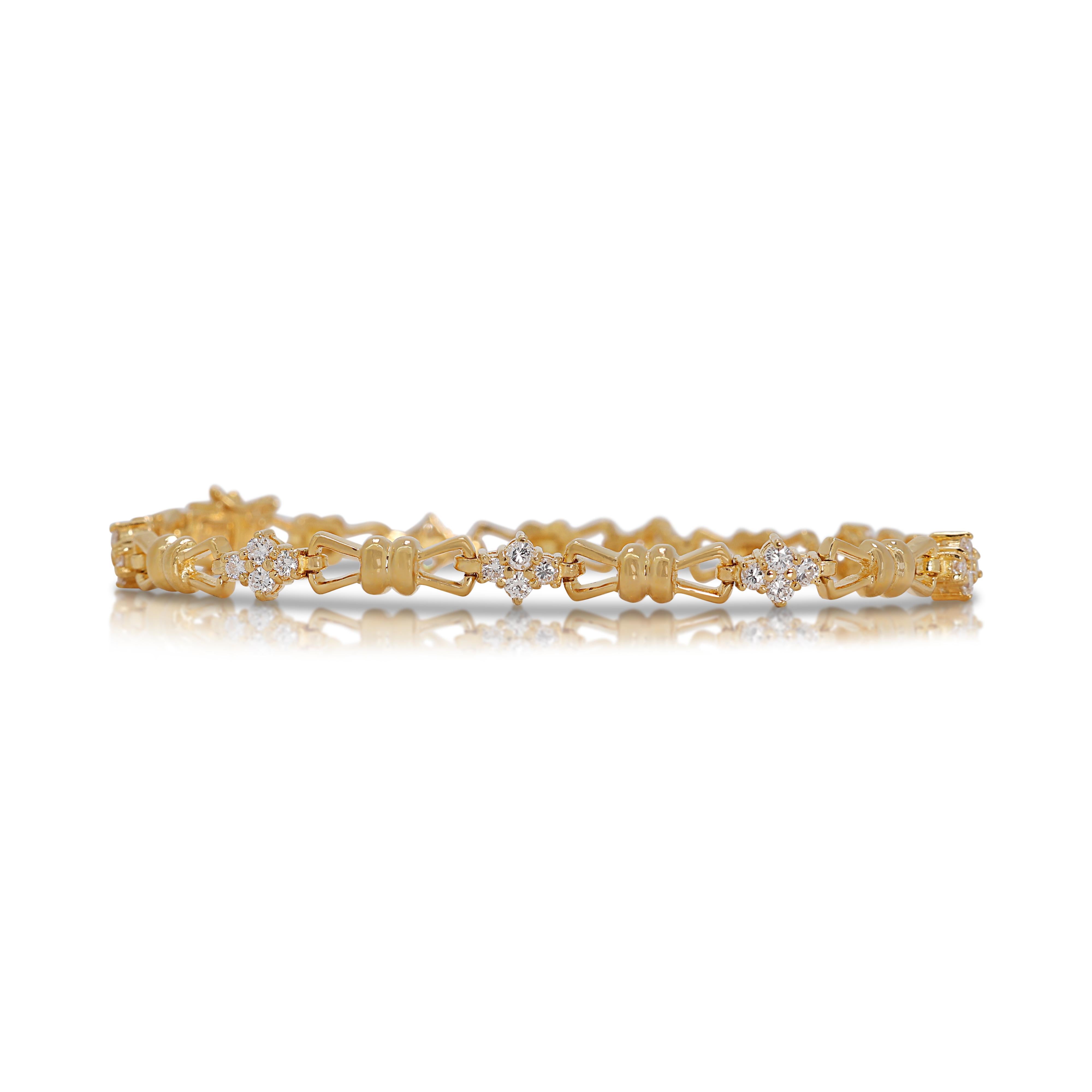 Taille ronde Bracelet fascinant en or jaune 20 carats avec diamants naturels de 0,72 carat en vente