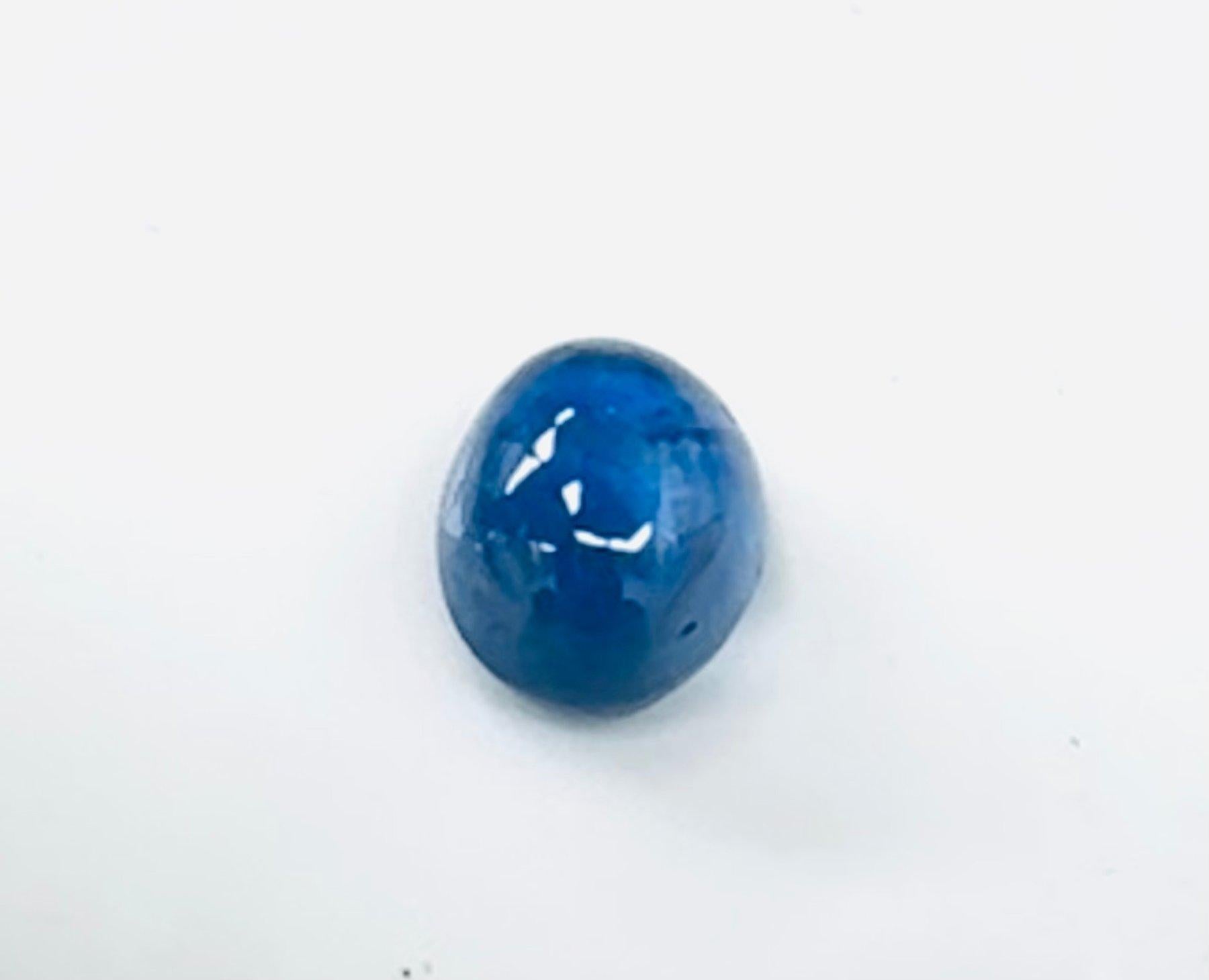 Oval Cut Fascinating 10.27ct Sapphire Gemstone - IGI Certified-Star Sapphire  For Sale