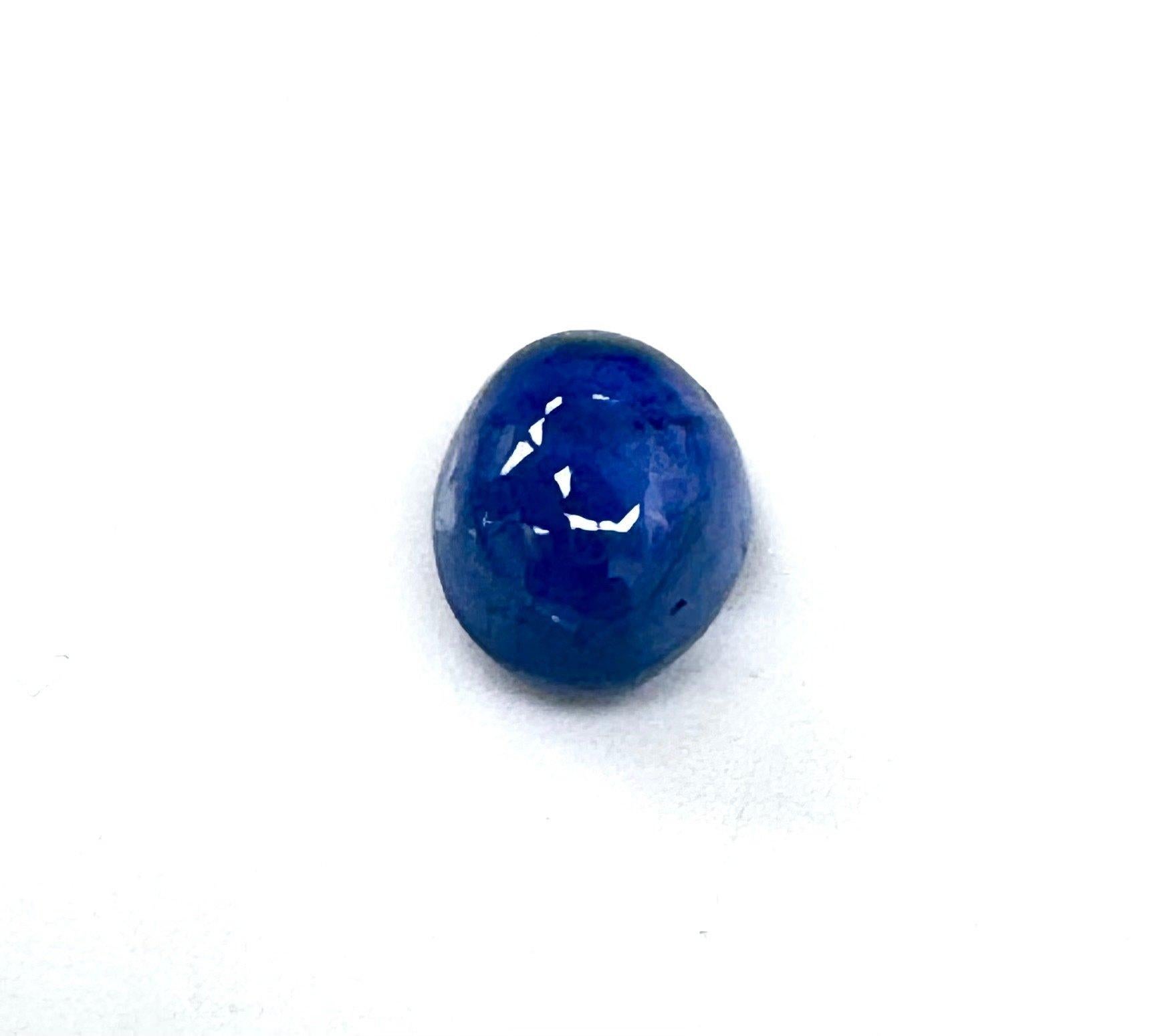 Fascinating 10.27ct Sapphire Gemstone - IGI Certified-Star Sapphire  In New Condition For Sale In רמת גן, IL