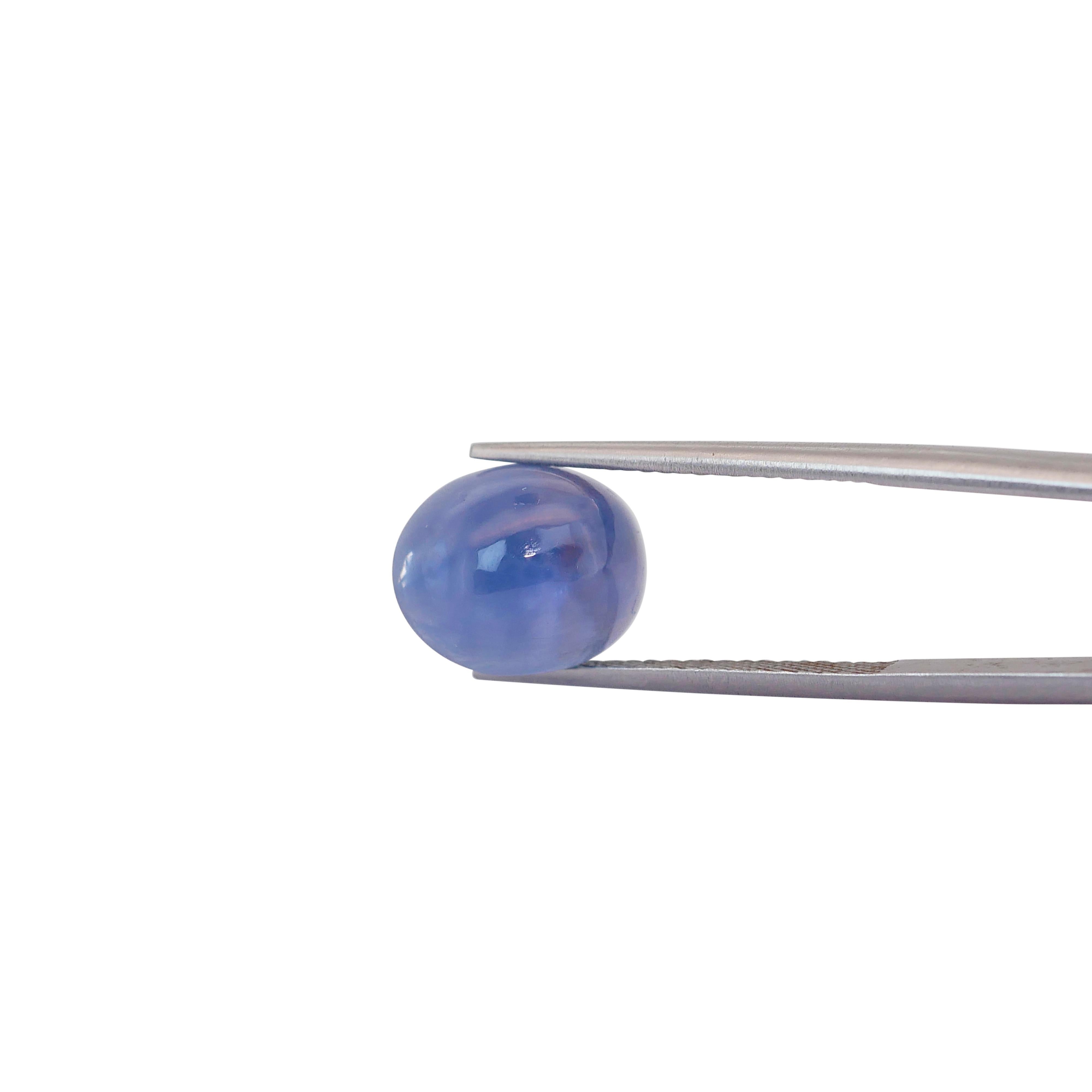 Fascinating 10.27ct Star Sapphire Gemstone - IGI Certified For Sale 2