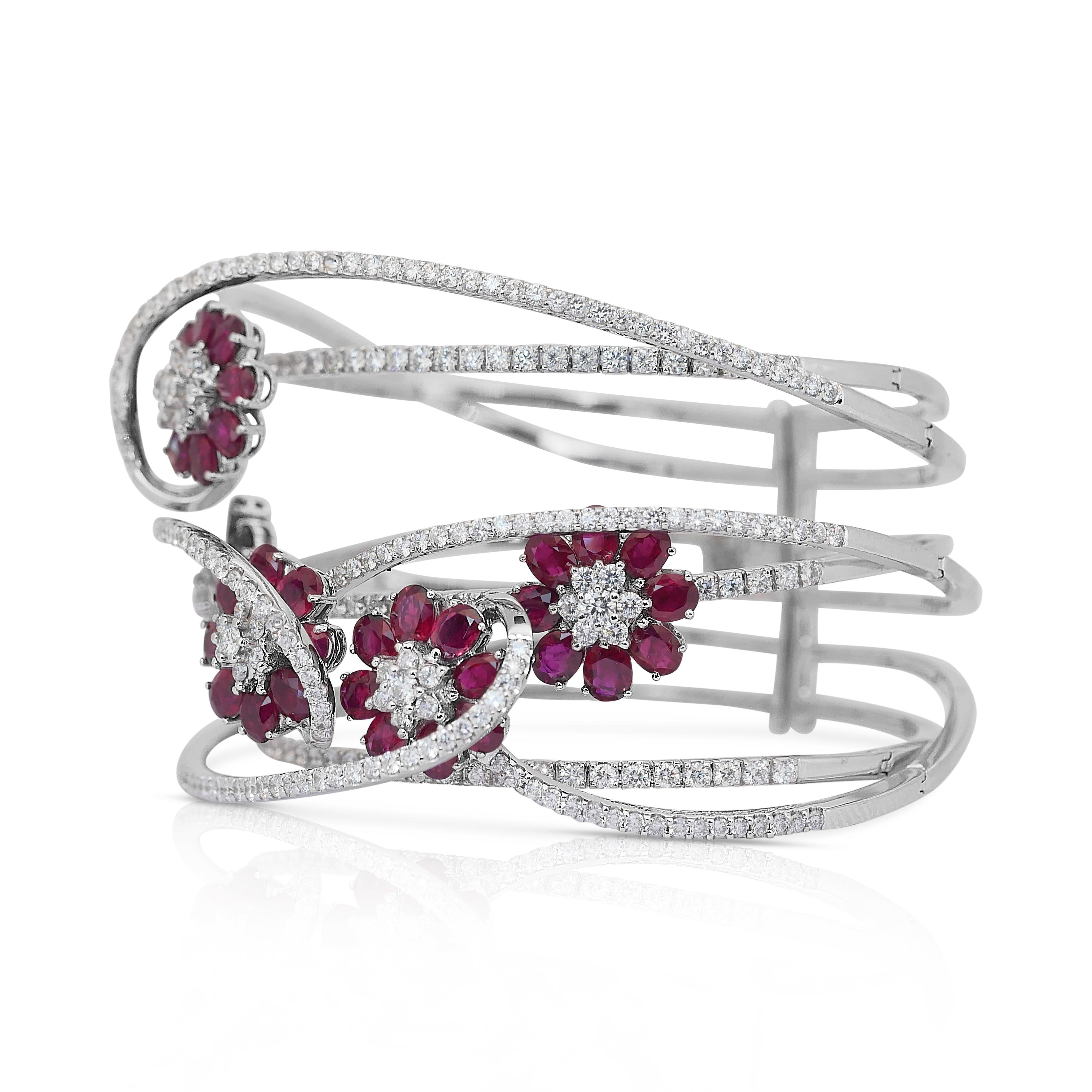 Taille ovale Bracelet fascinant en or blanc 18 carats avec rubis et diamants de 14,60 carats en vente