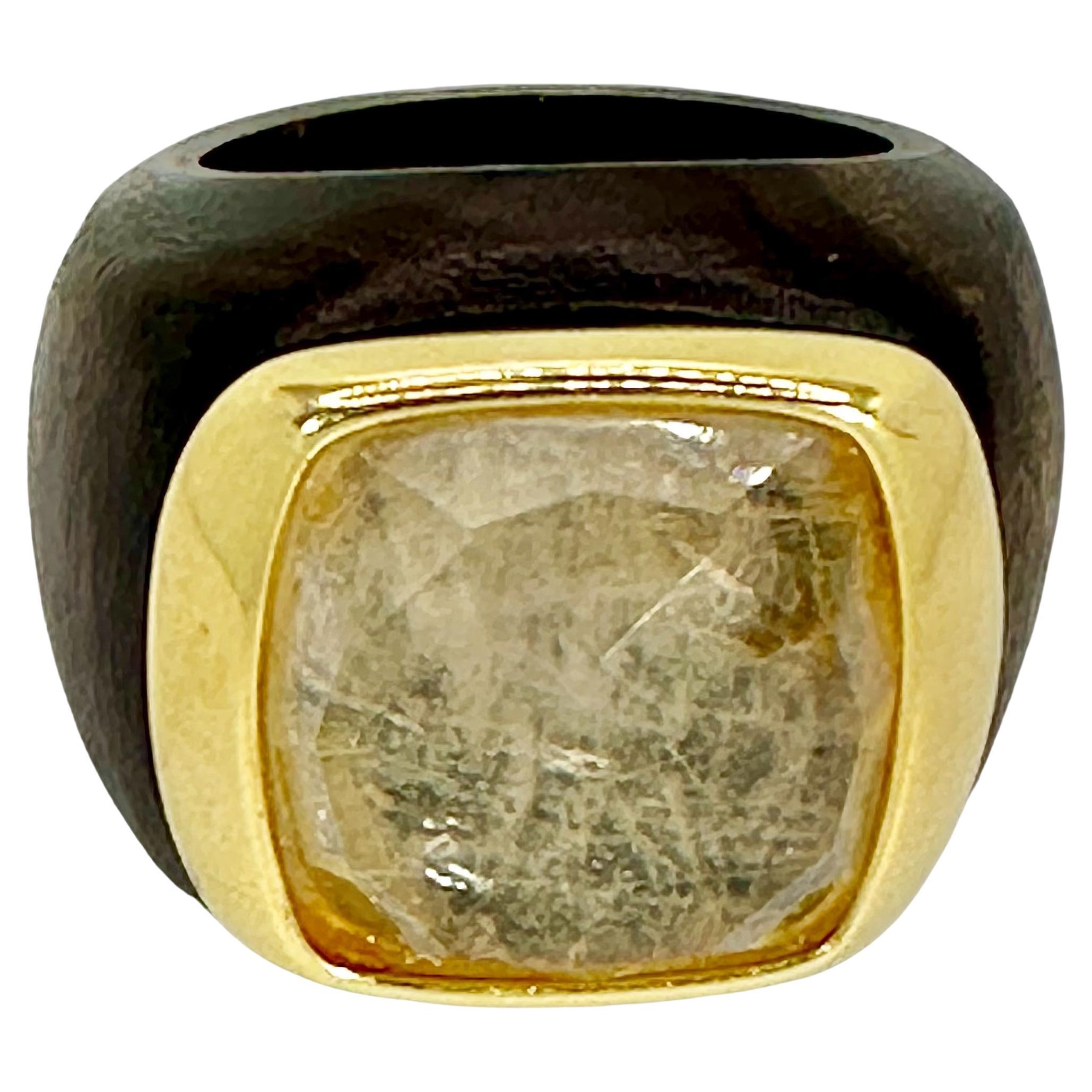 Fascinating 18k Yellow Gold, Wood and Rutilated Quartz Ring