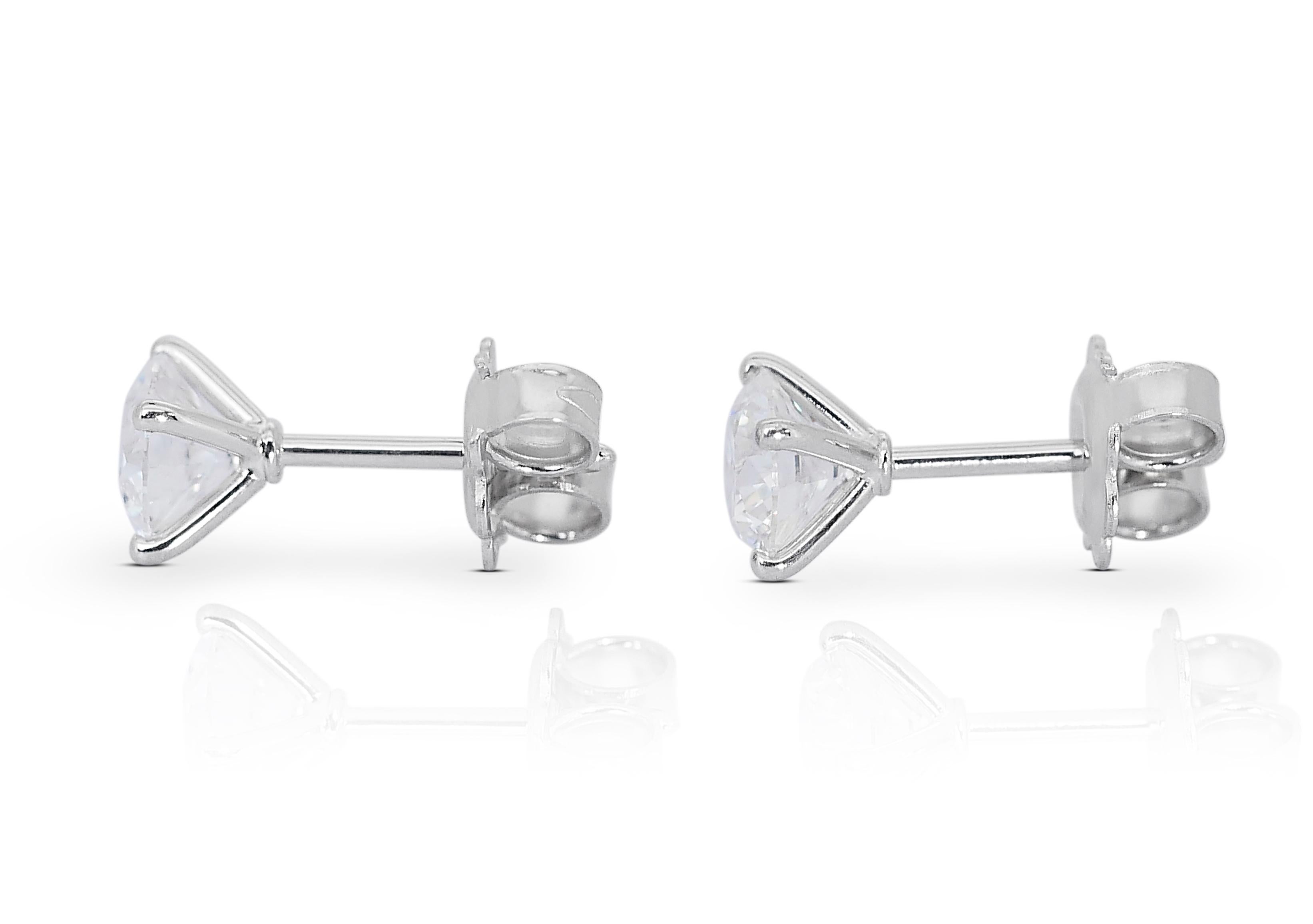 Clous d'oreilles fascinants en or blanc 18 carats avec diamants de 2,00 carats certifiés GIA en vente 3