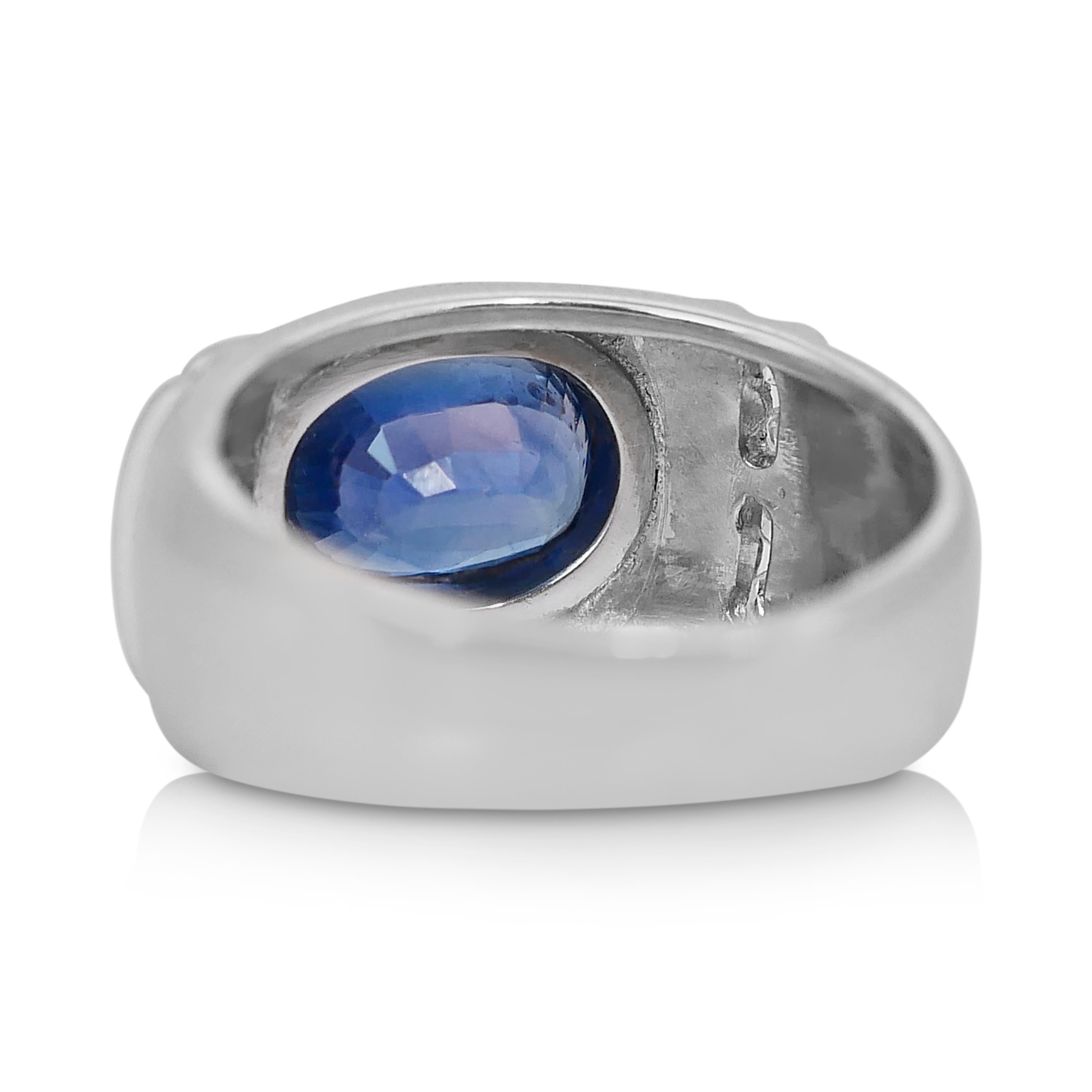 Fascinating 2.79ct Sapphire and Diamonds Dome Ring in 18k White Gold - IGI Cert For Sale 1