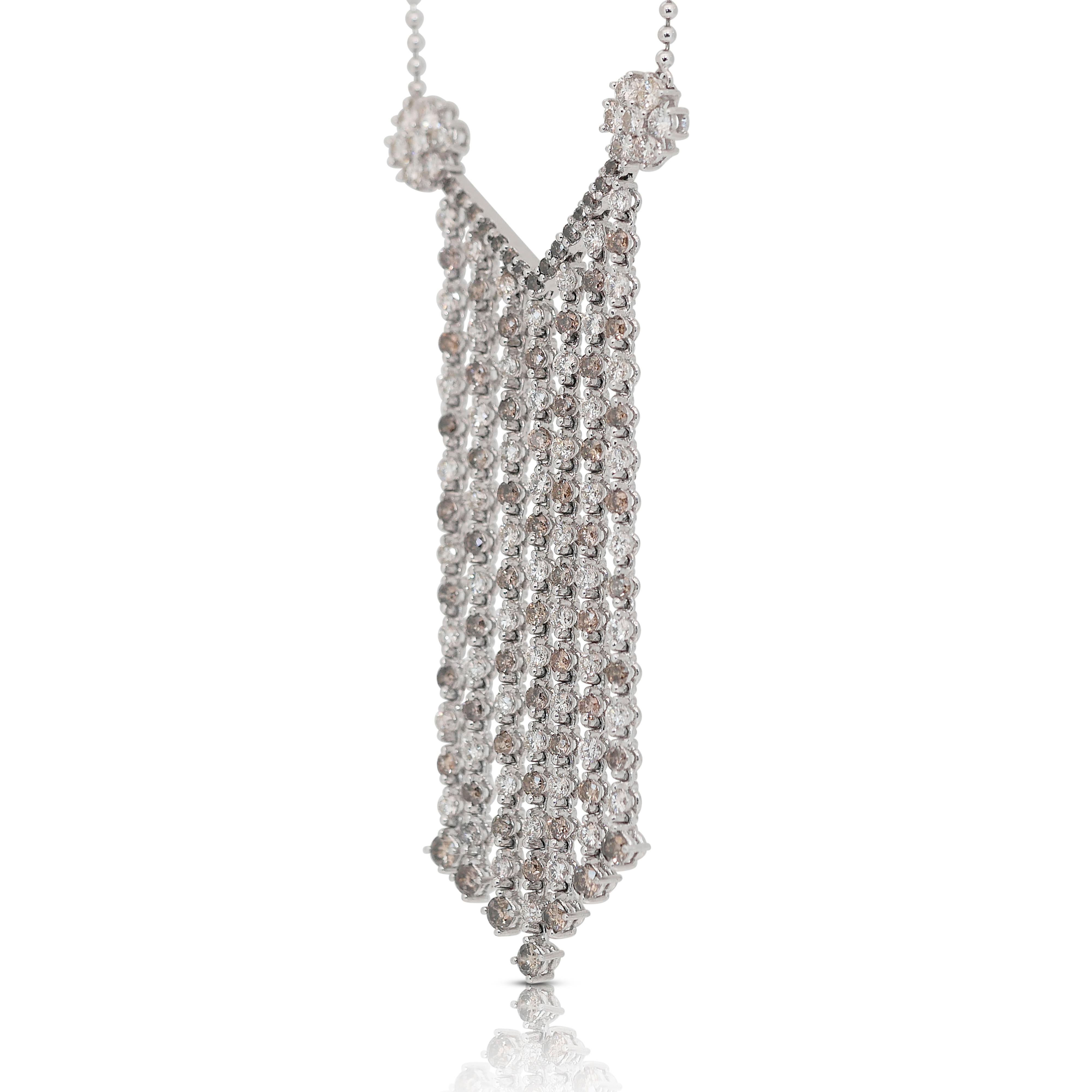 Fascinant collier pendentif en or blanc 18 carats avec diamants de 2,7 carats en vente 3