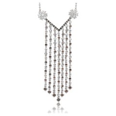Fascinant collier pendentif en or blanc 18 carats avec diamants de 2,7 carats