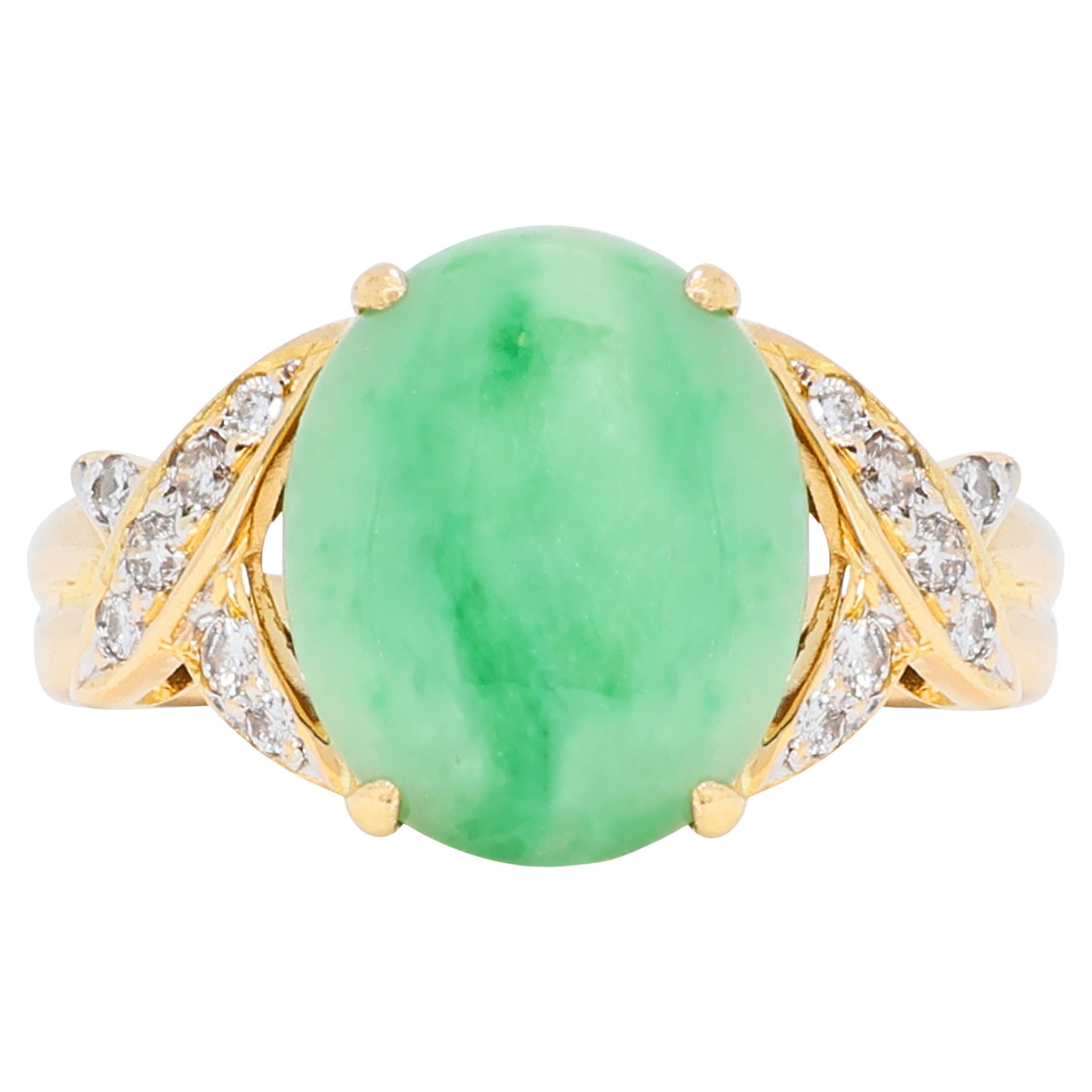 Fascinating 2.7ct Jade and Diamonds Cluster Ring in 20K Yellow Gold