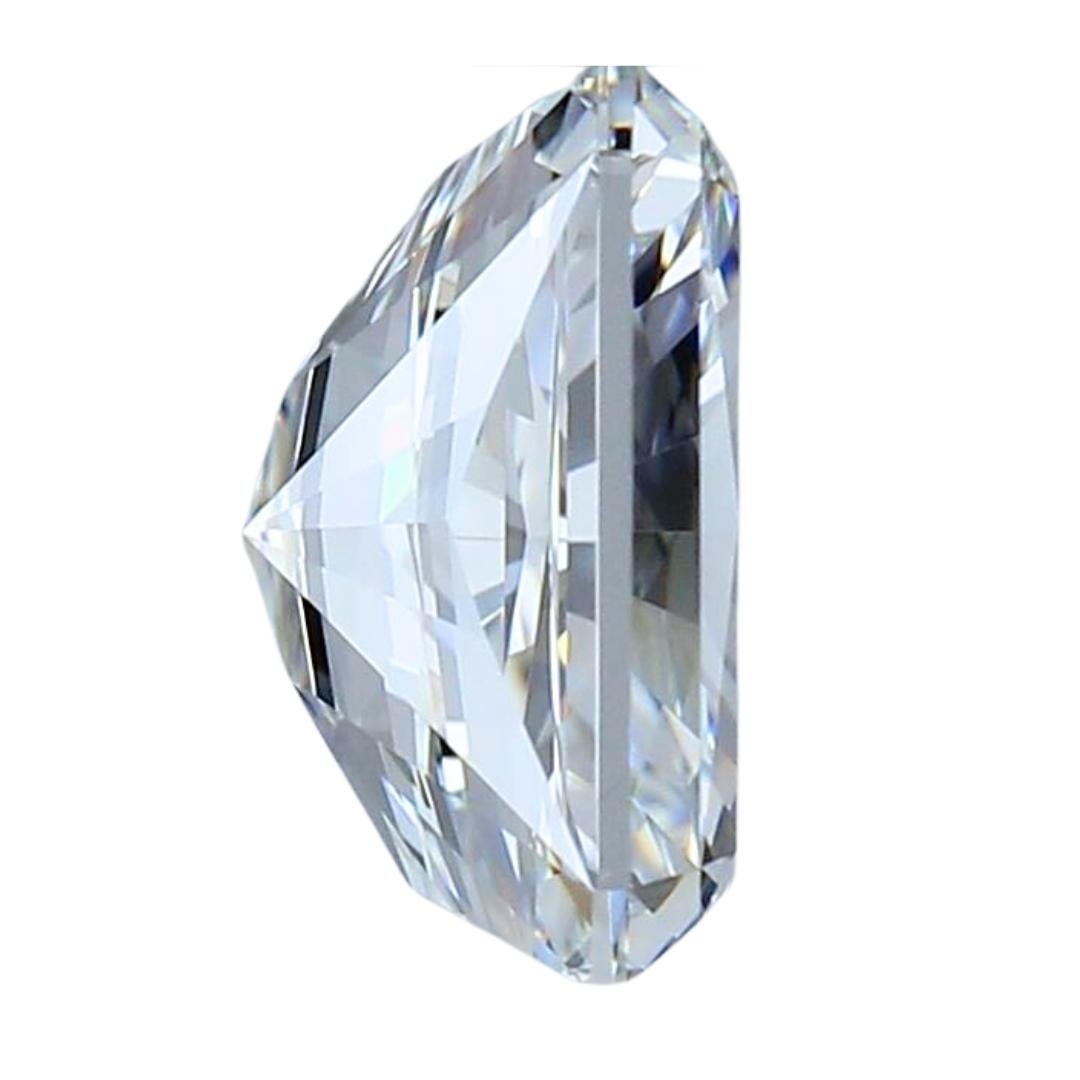 Radiant Cut Fascinating 3.01ct Ideal Cut Natural Diamond - GIA Certified For Sale