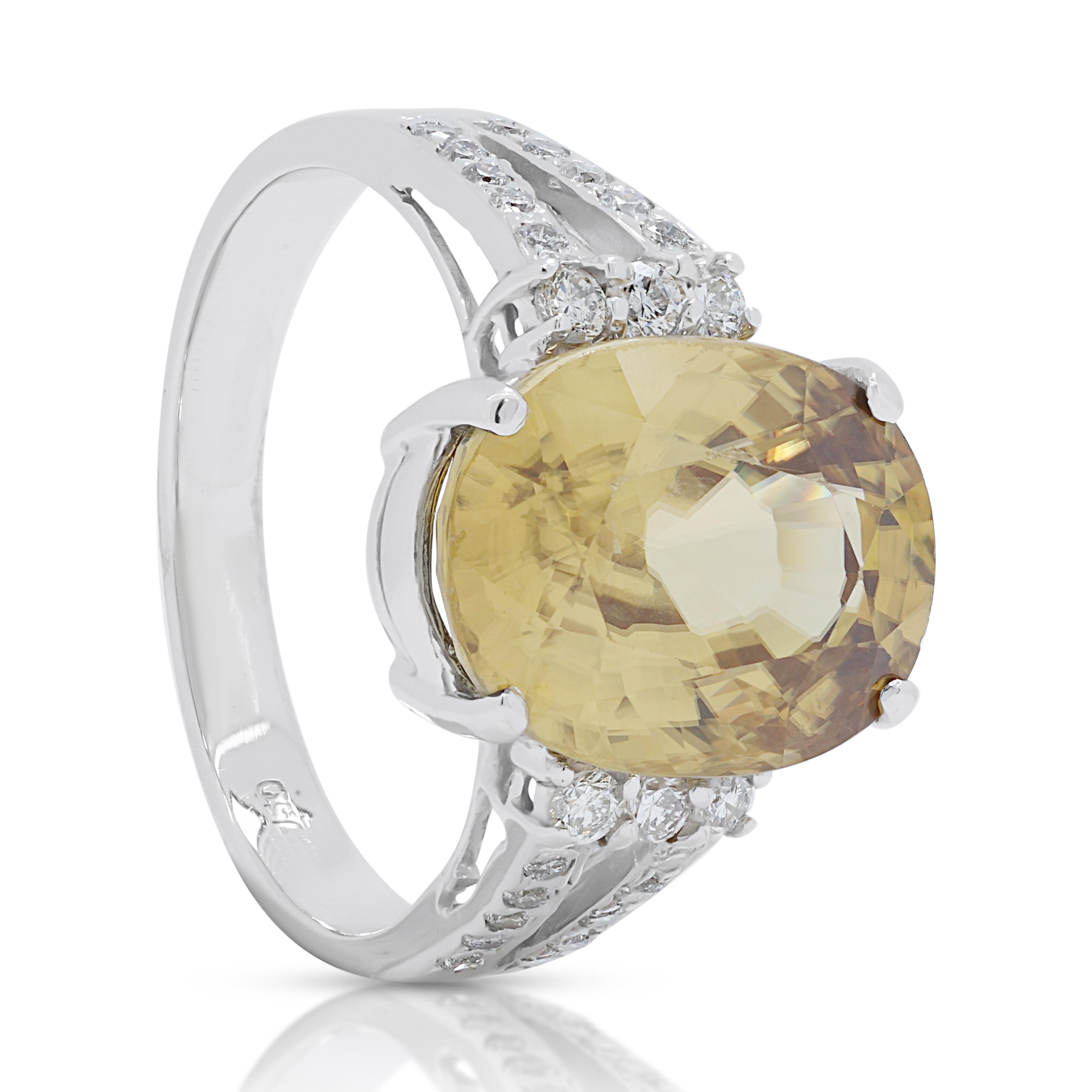 Fascinating 4.20ct Citrine Pave Ring in 18K White Gold  For Sale 2