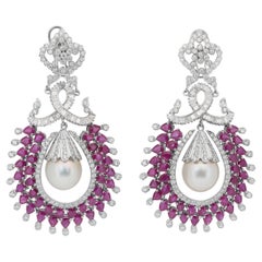 Boucles d'oreilles pendantes fascinantes en rubis, perles d'eau salée et diamants de 47,82 carats