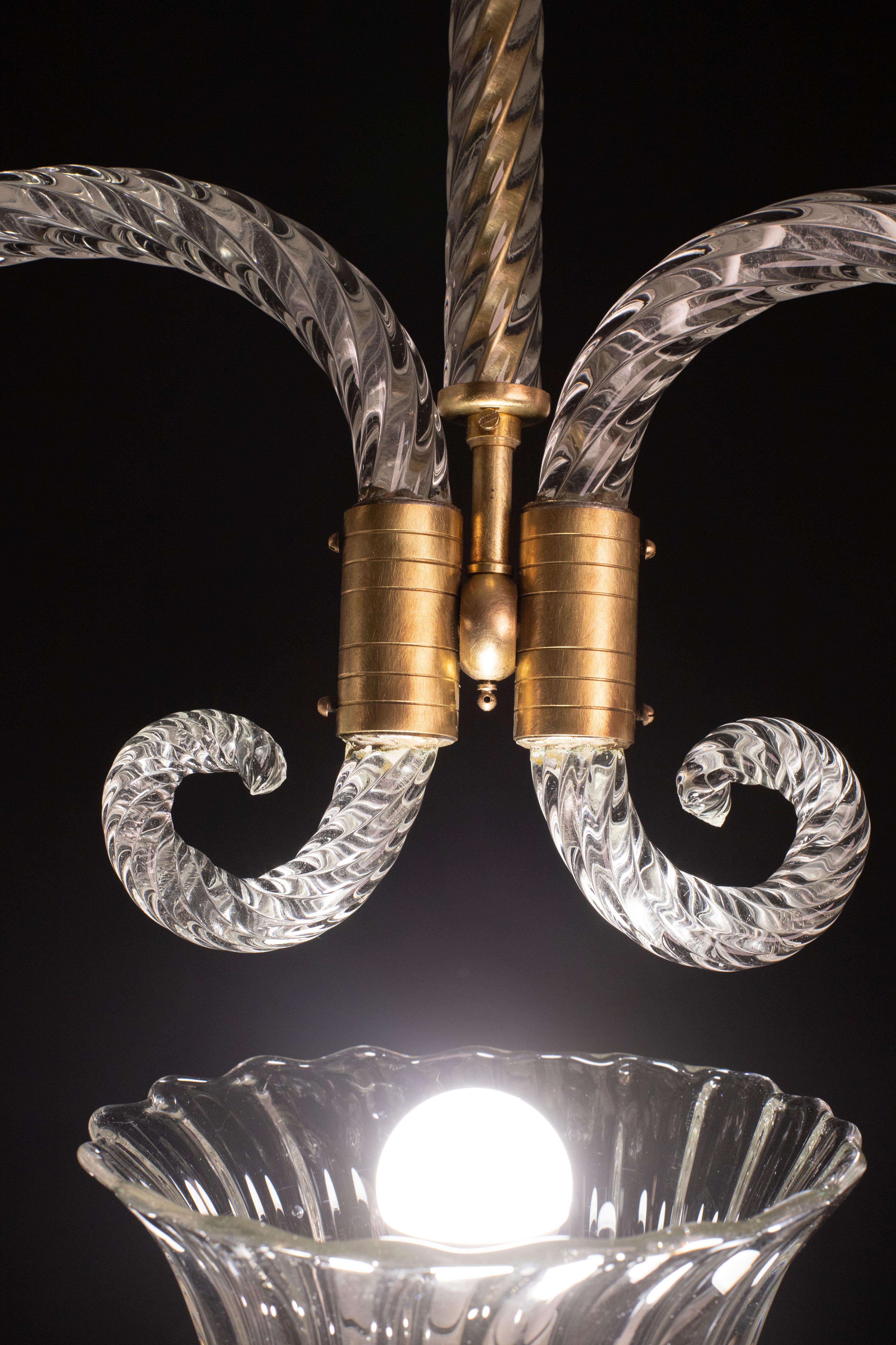 Mid-20th Century Fascinating Art Deco Heart-shaped hanging Chandelier by Barovier e Toso, 1940s For Sale