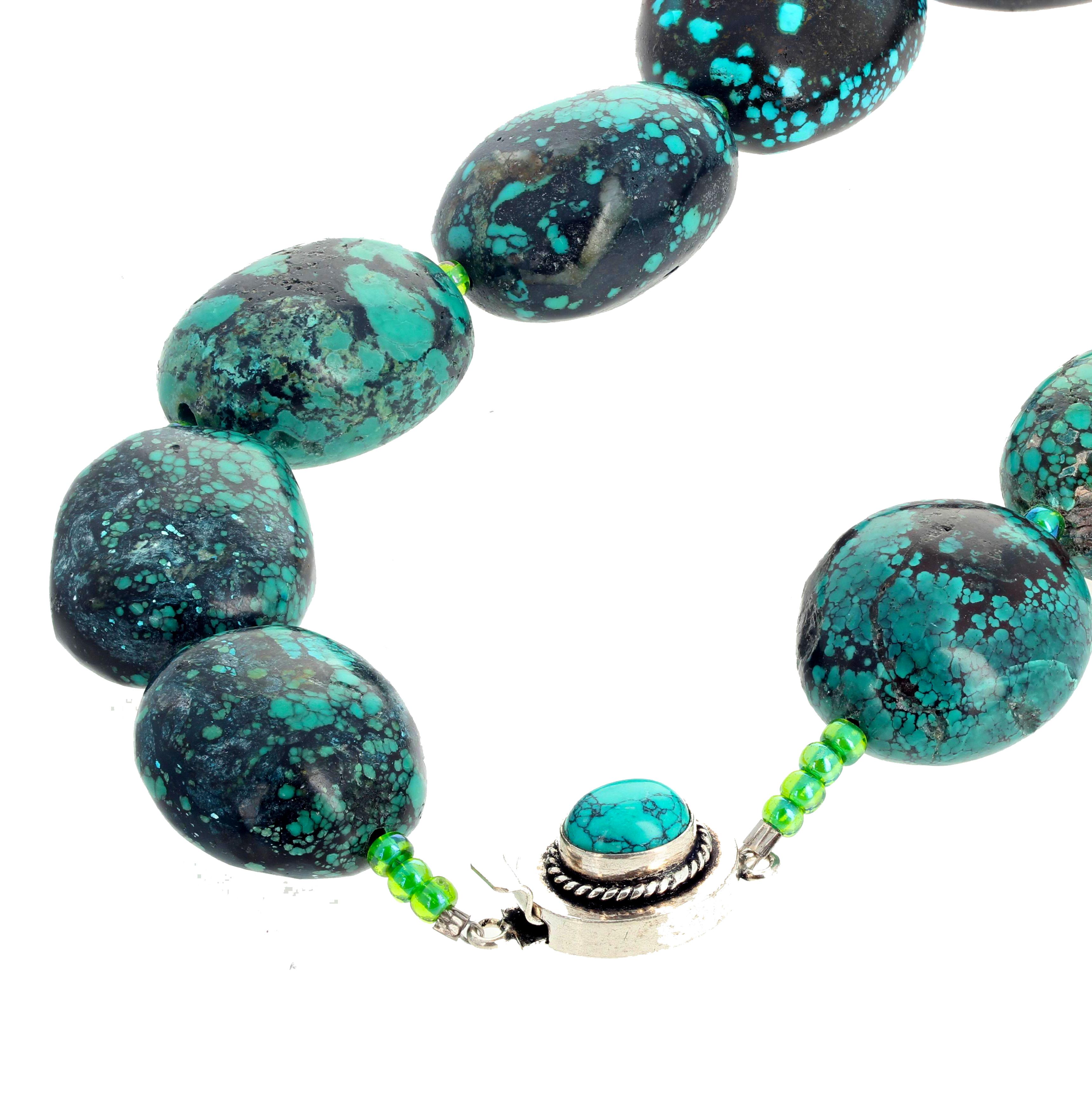 Fascinating Artistic Natural Turquoise Necklace In New Condition In Raleigh, NC