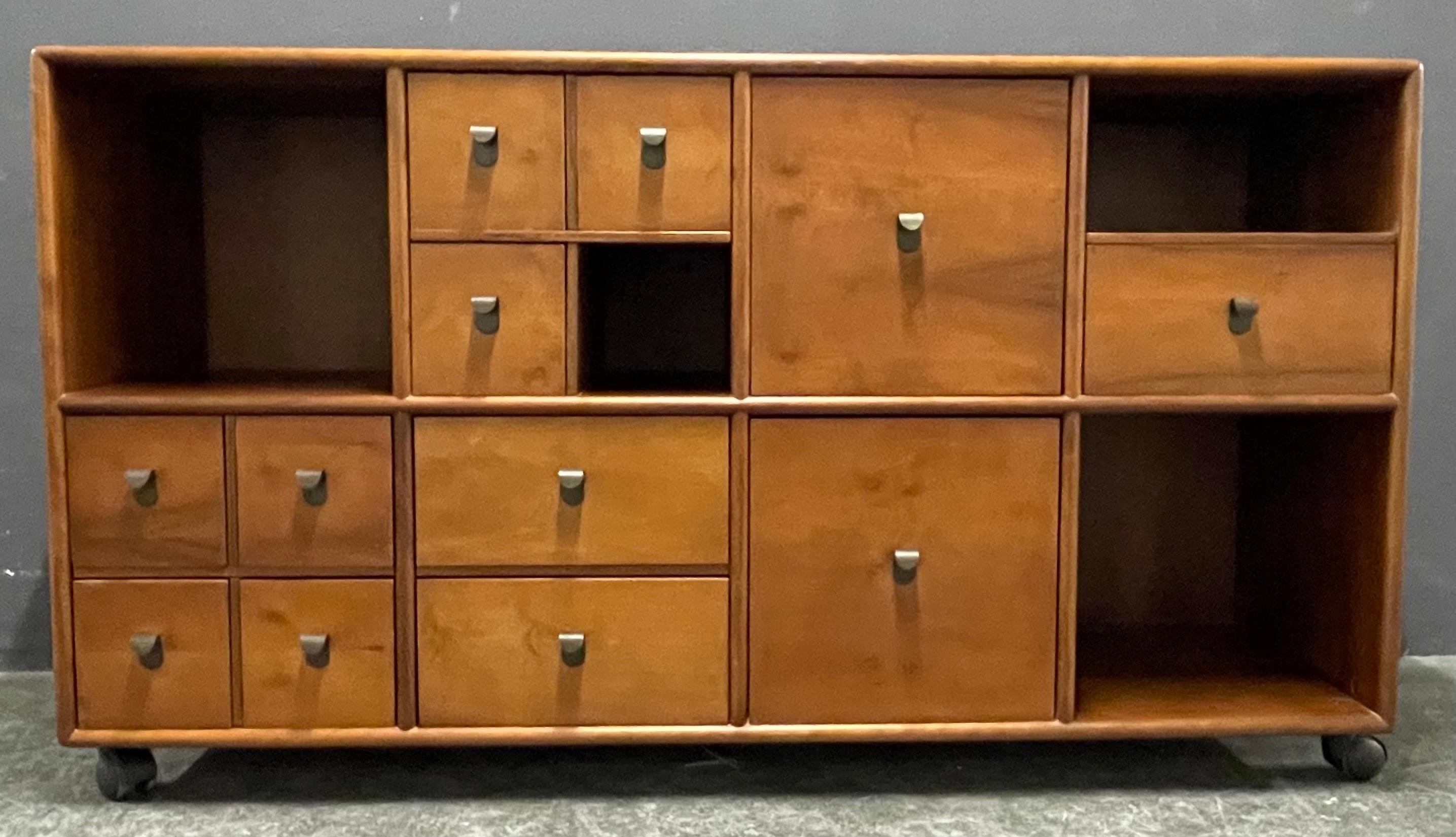 Modern Fascinating convertible modular drawer high- or sideboard no.213 by Bernini For Sale