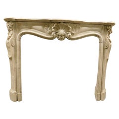 Fascinating fireplace in white Carrara marble, carved with shell, France