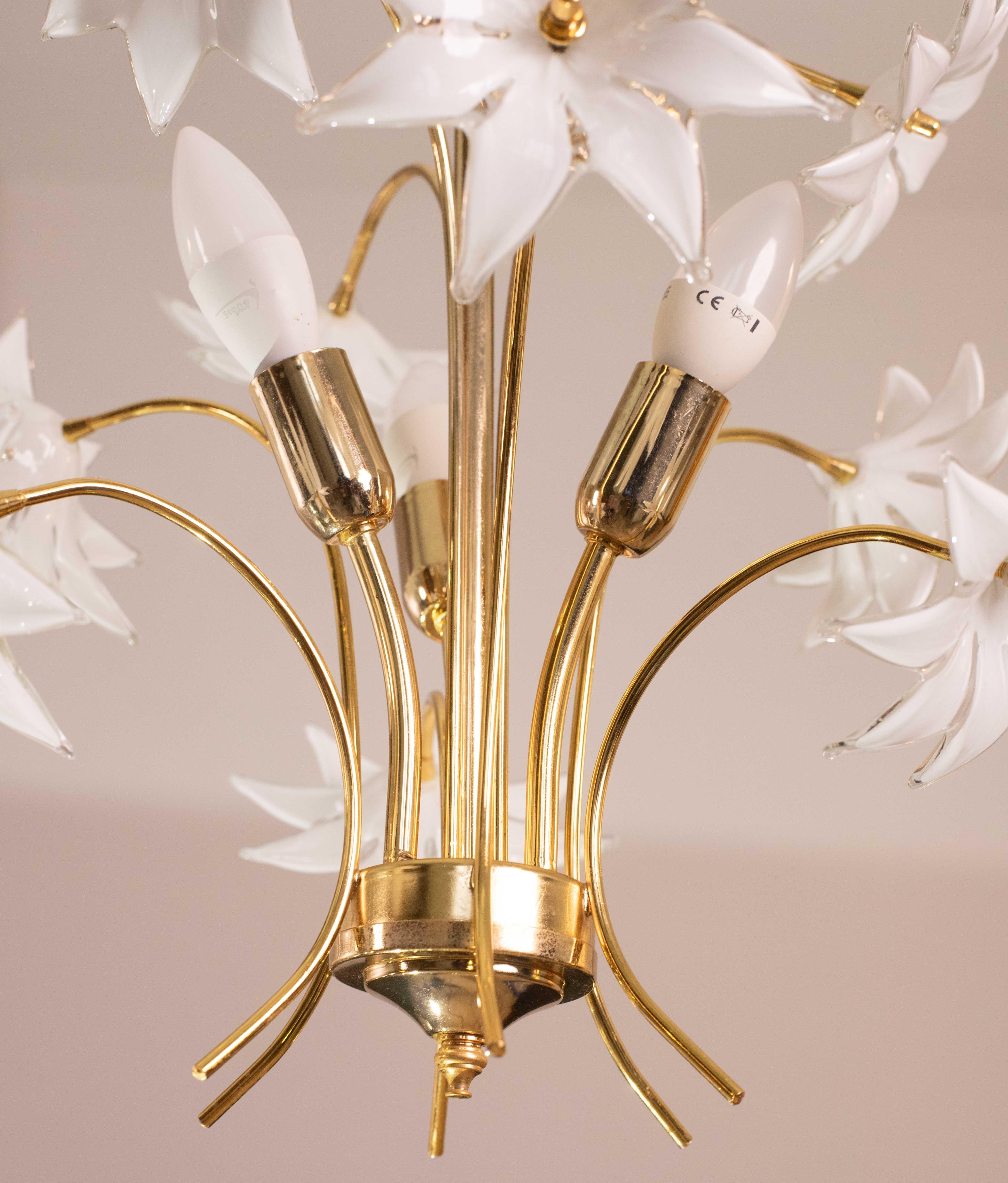 Late 20th Century Fascinating Murano Glass Vintage Chandelier White Flowers, 1970s For Sale