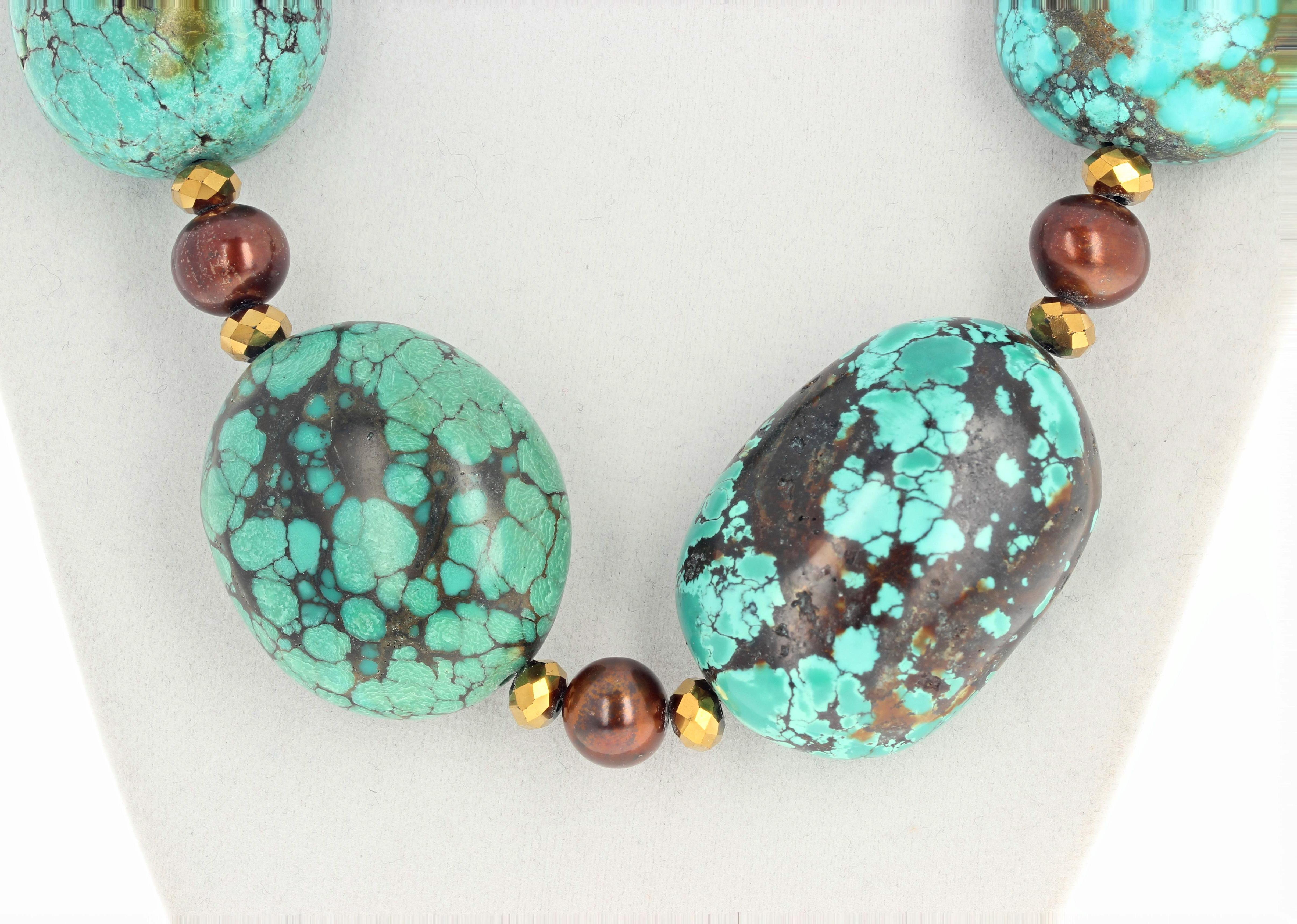 Fascinating Turquoise and Cultured Pearl Necklace 3