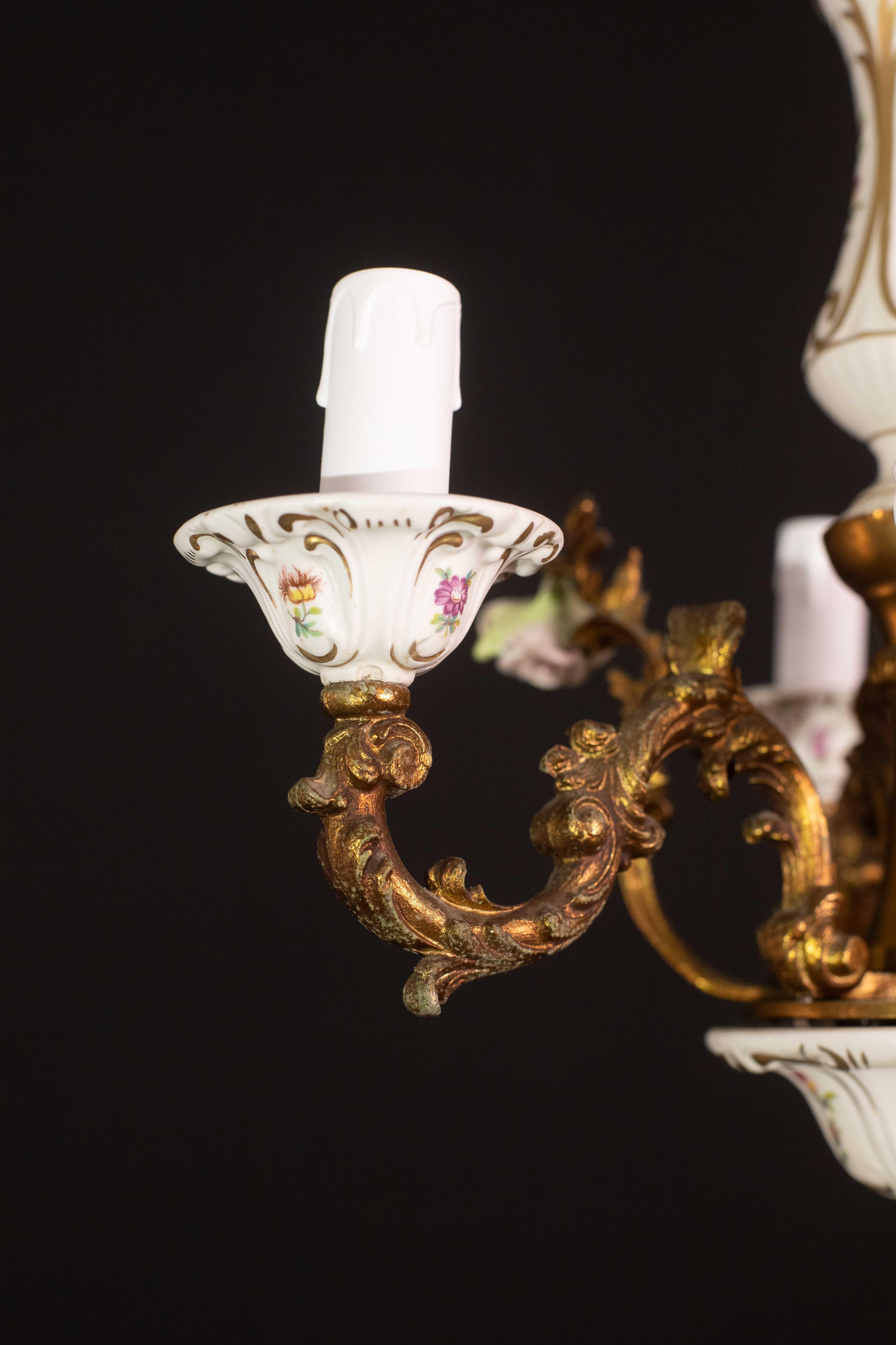 Magnifique lustre vintage en céramique et laiton, années 1960 en vente 6