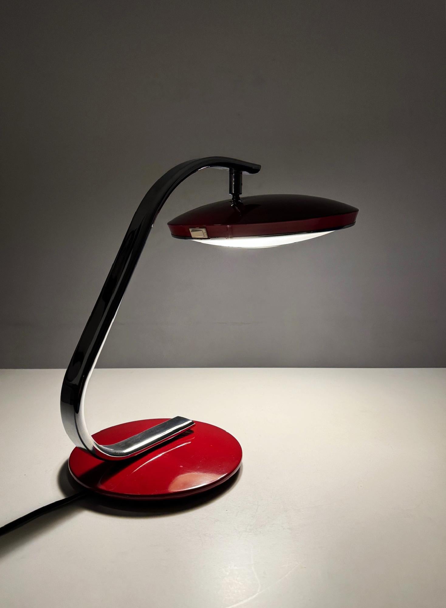 Fase 520 C with rotatable head designed by Luis Perez de la Oliva in the 1970 3