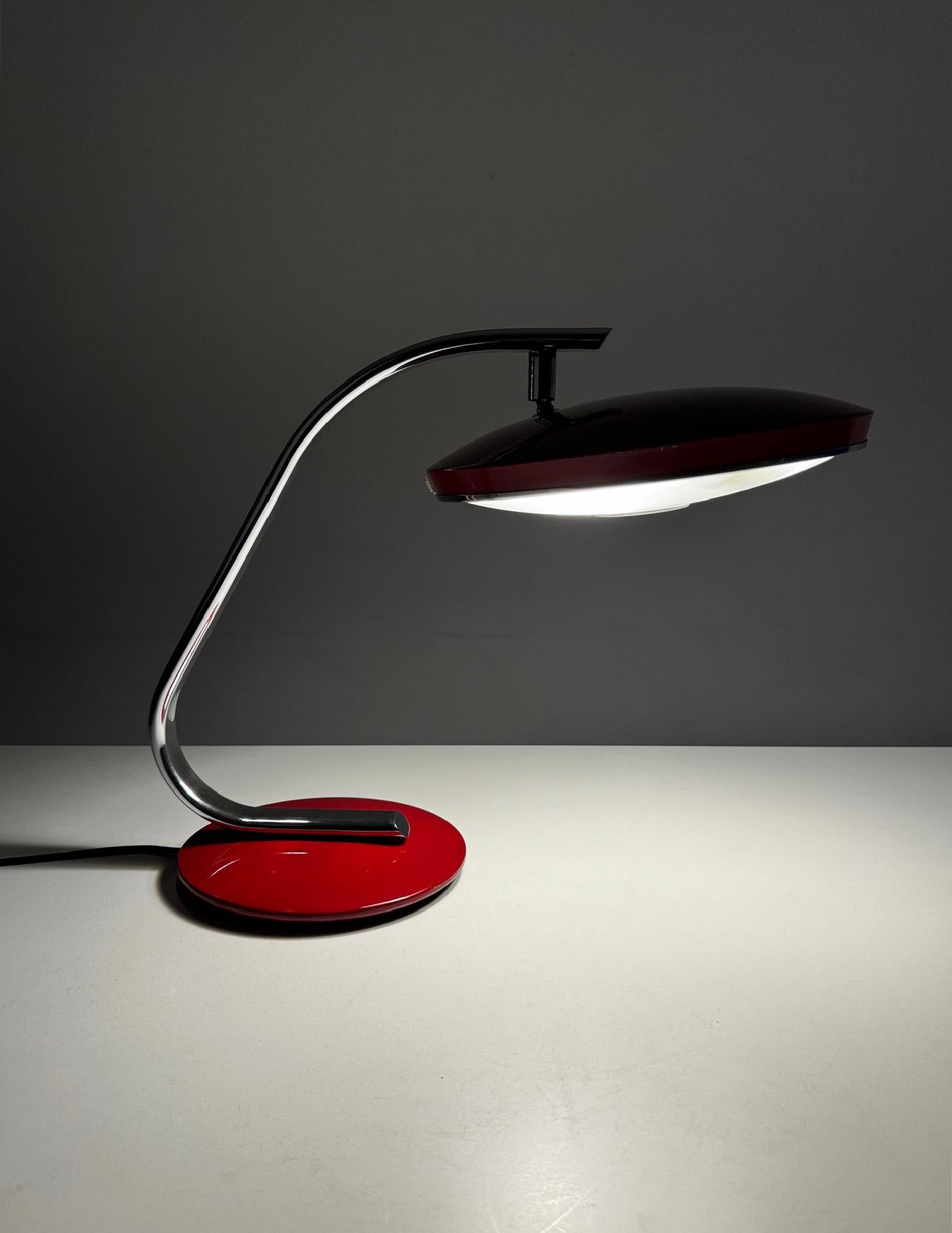 Fase 520 C with rotatable head designed by Luis Perez de la Oliva in the 1970 4