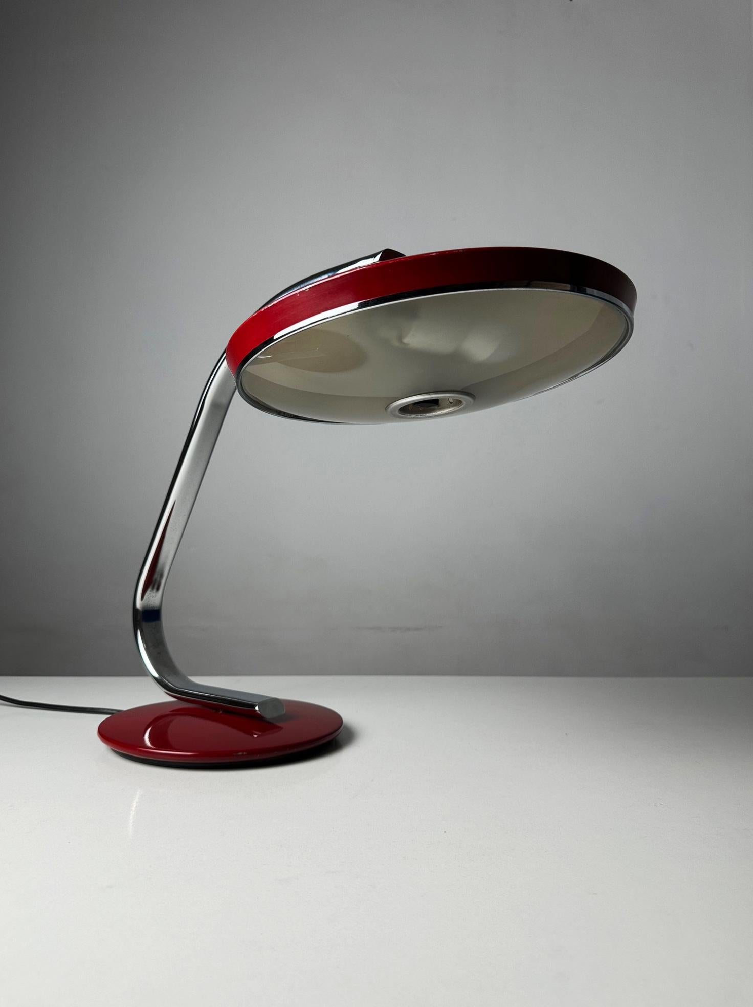 Spanish Fase 520 C with rotatable head designed by Luis Perez de la Oliva in the 1970