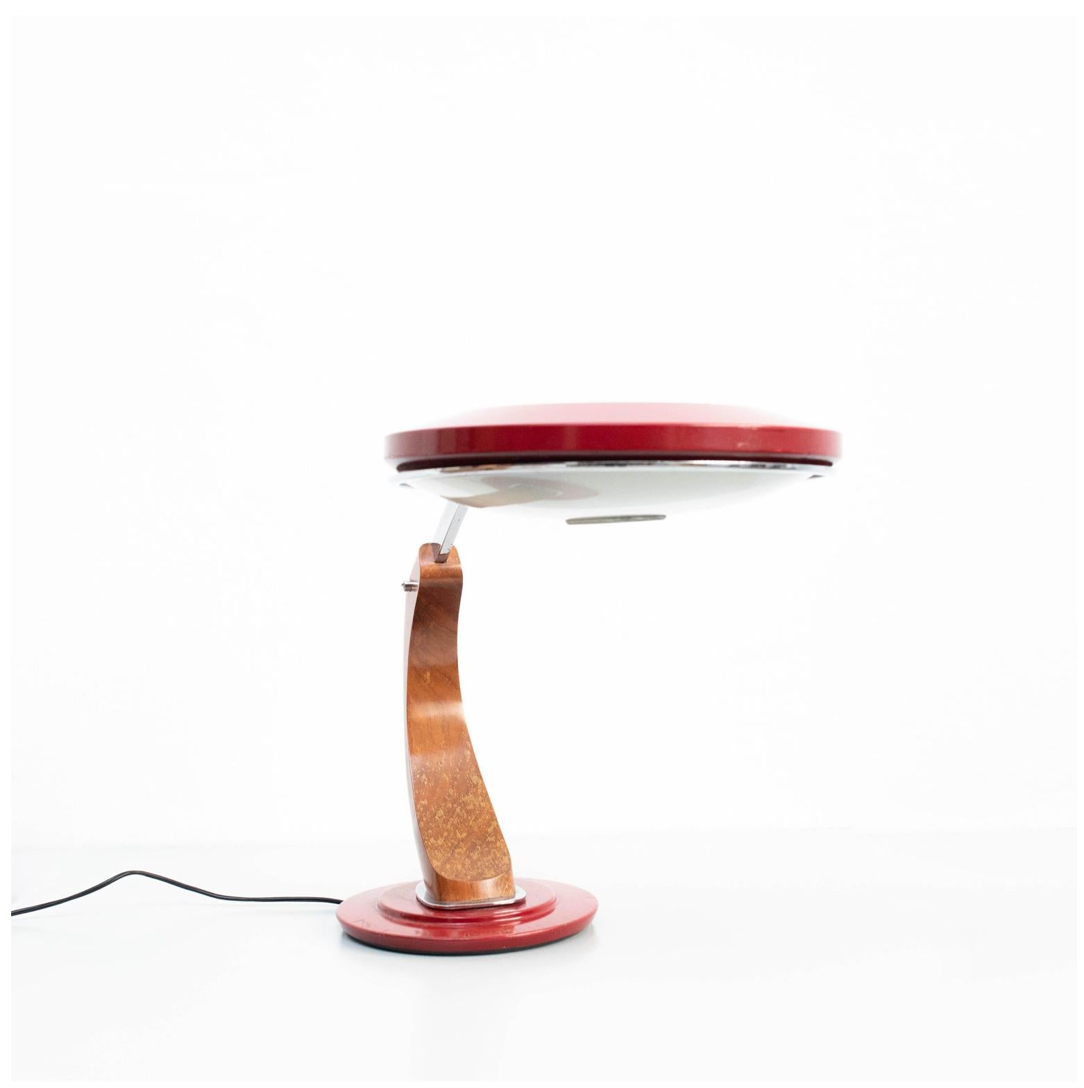 Lampada da tavolo Fase in alluminio e Wood: Un classico della modernità di metà secolo in vendita 5