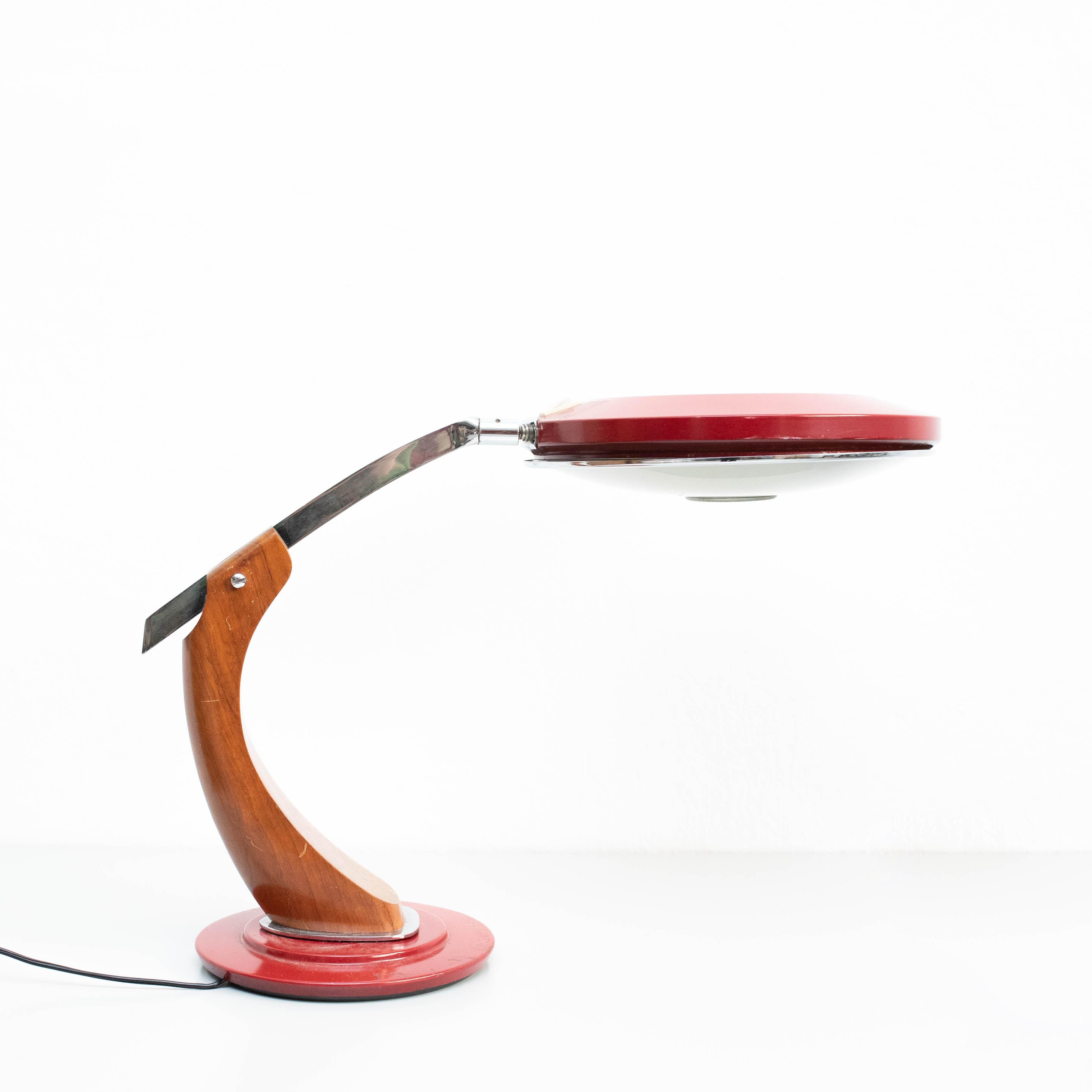 Fase Aluminum and Wood Table Lamp, circa 1960  In Good Condition For Sale In Barcelona, Barcelona