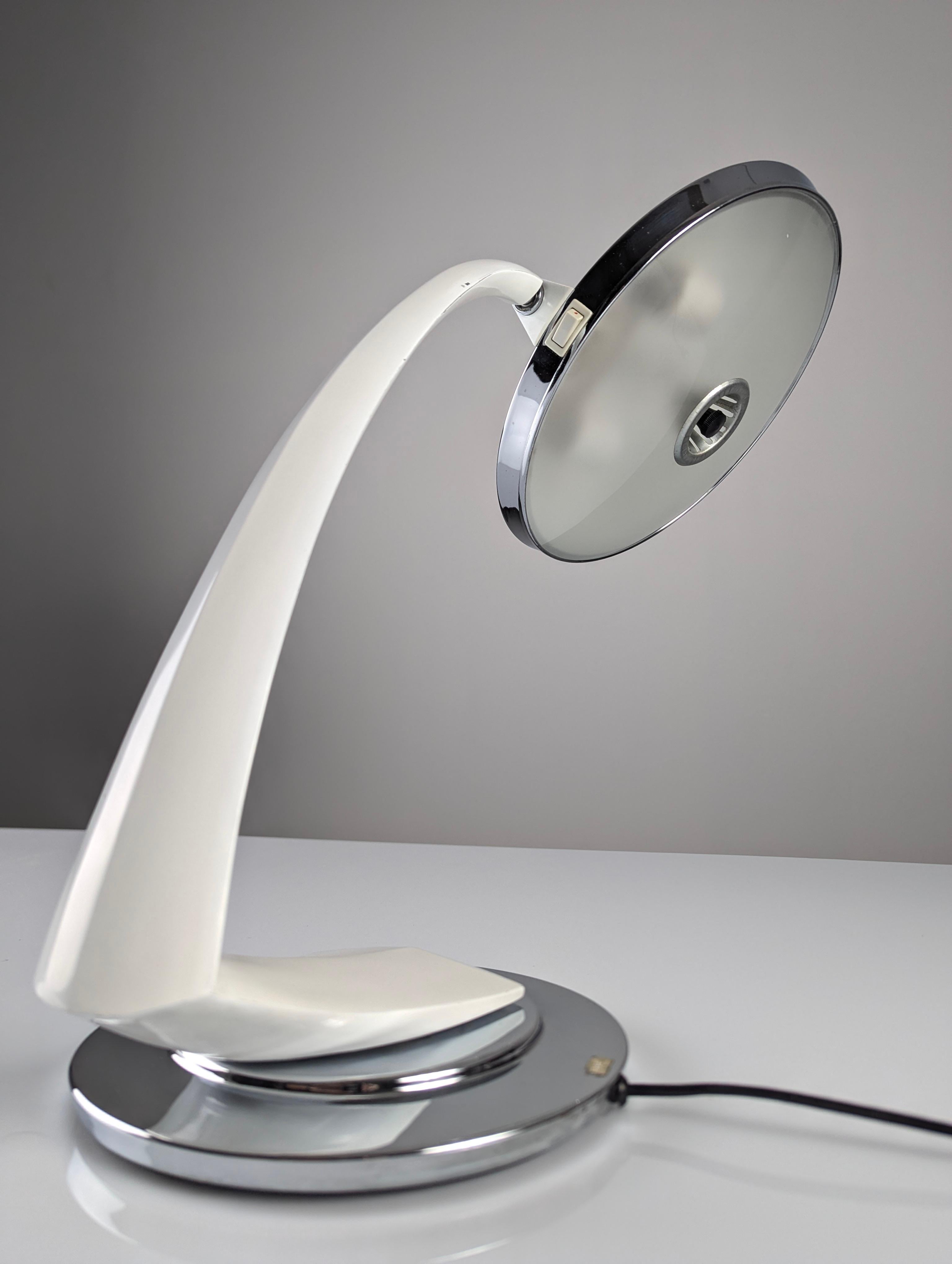 Fase Boomerang 2000 Lampe in Weiß und Chrom, 1960er Jahre im Zustand „Gut“ im Angebot in Benalmadena, ES