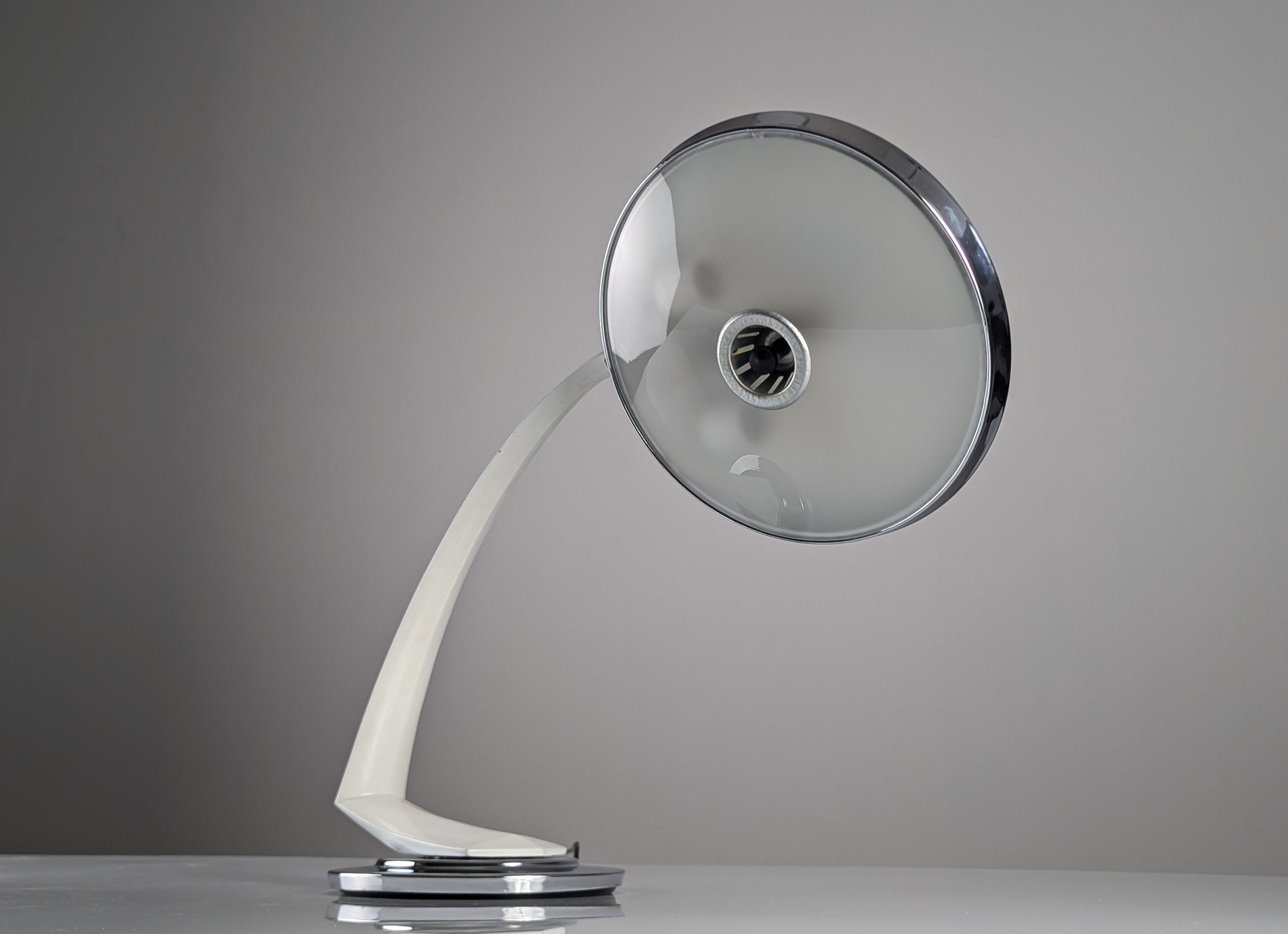 Fase Boomerang 2000 Lampe in Weiß und Chrom, 1960er Jahre (20. Jahrhundert) im Angebot