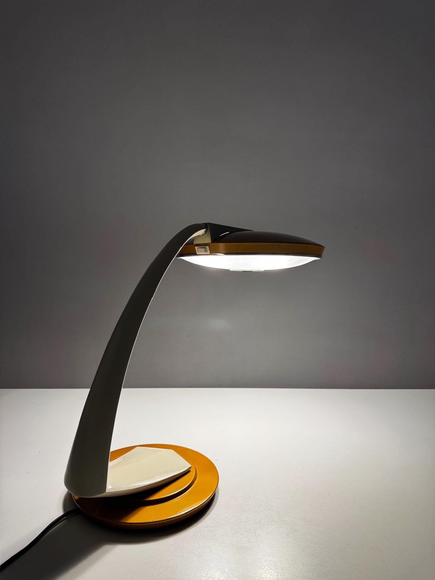 Fase Boomerang 2000 table lamp by Luis Pérez de la Oliva 1967, Spain For Sale 6
