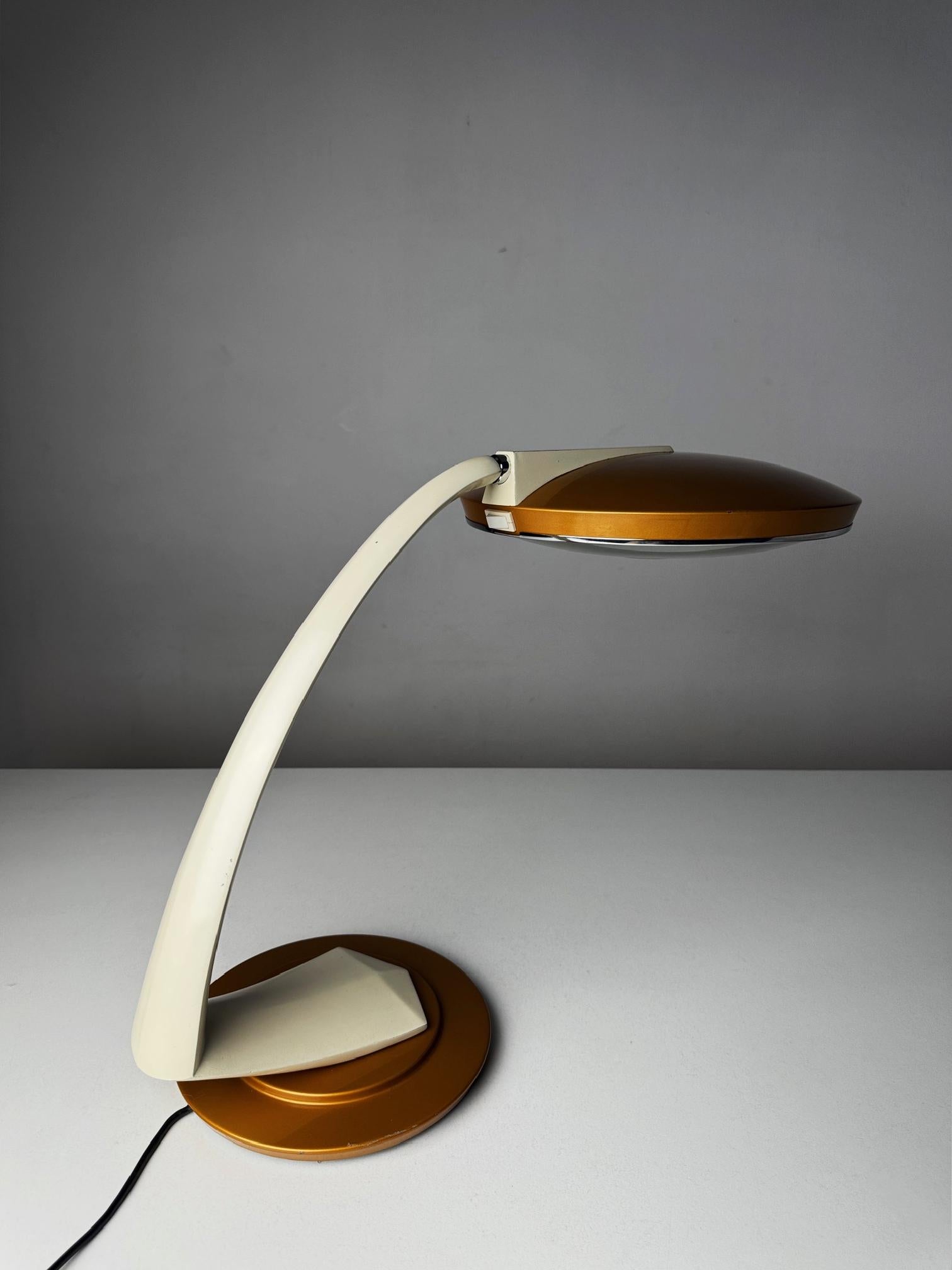 Fase Boomerang 2000 table lamp by Luis Pérez de la Oliva 1967, Spain For Sale 1