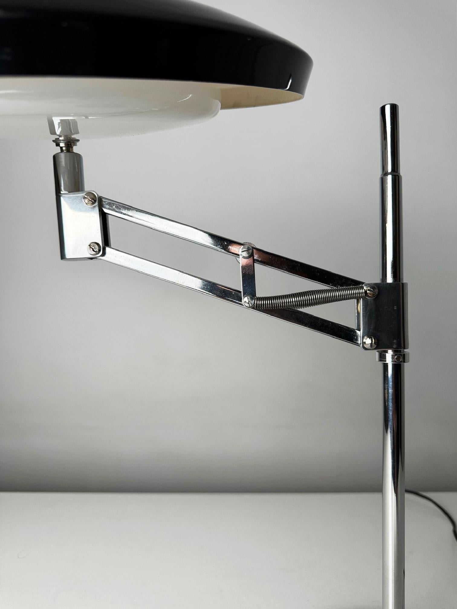 Fase Consul 66 designed in 1966 by Luis Perez de la Oliva a versatility icon 3