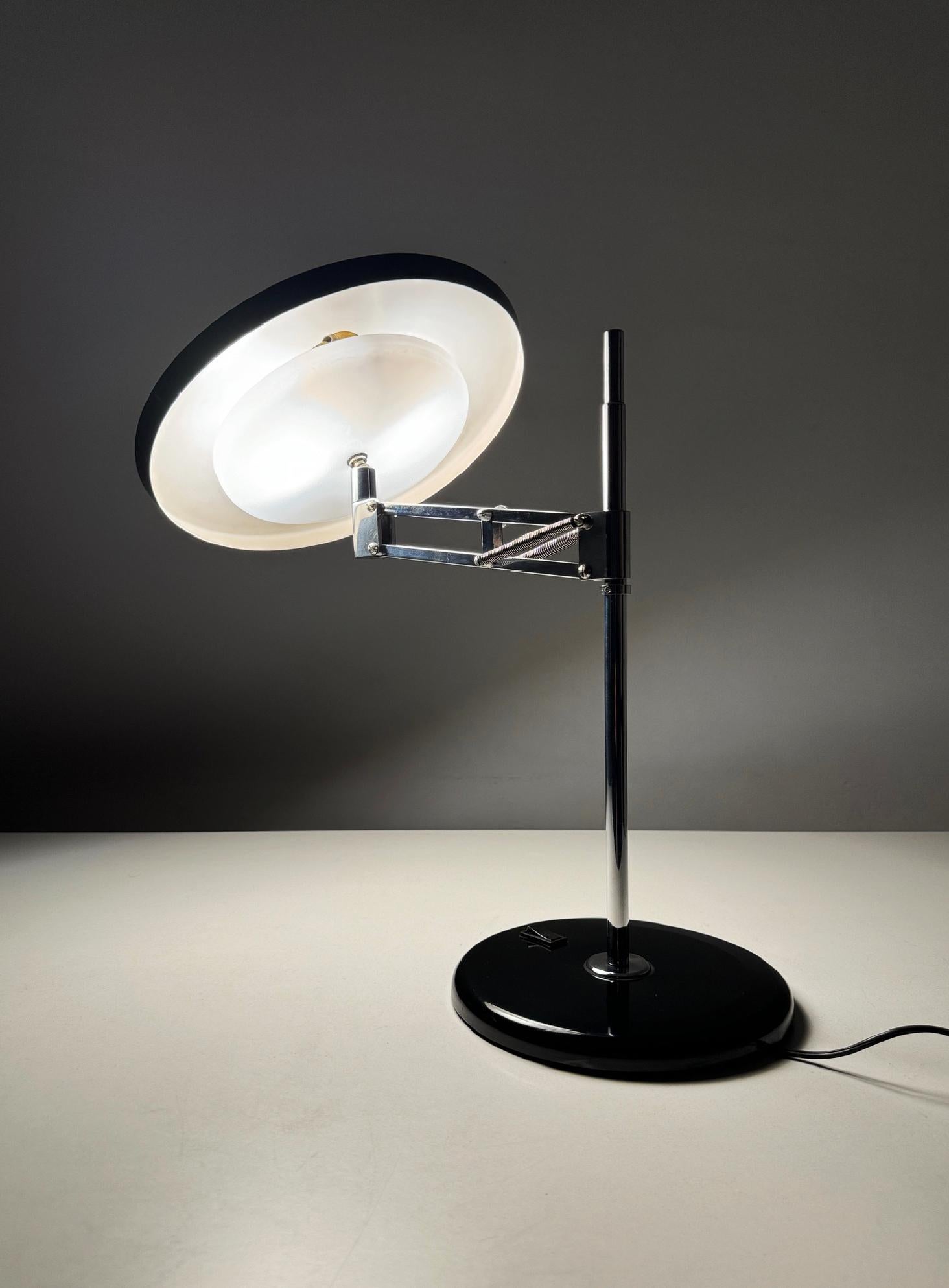 Fase Consul 66 designed in 1966 by Luis Perez de la Oliva a versatility icon 7