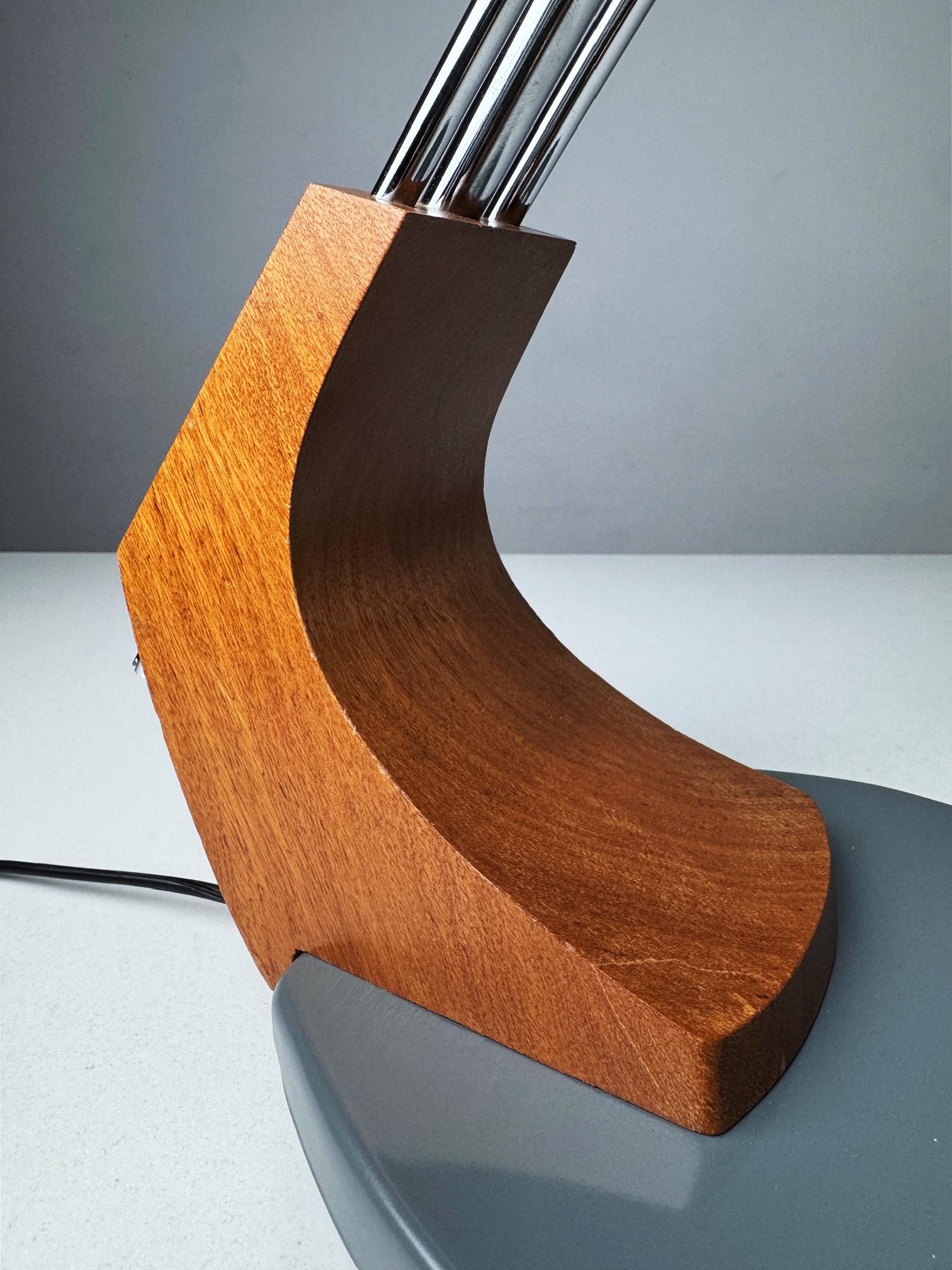 Fase Falux designed by Luis Perez de la Oliva and Pedro Martin in the 70's For Sale 4