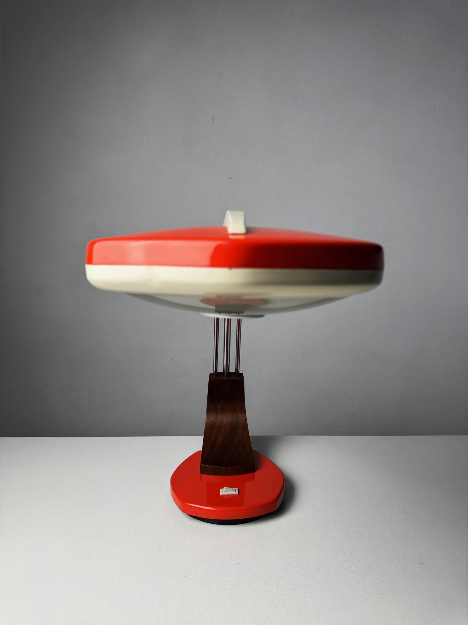Fase Falux diseñada por Luis Perez de la Oliva y Pedro Martin en los años 70 en venta 6