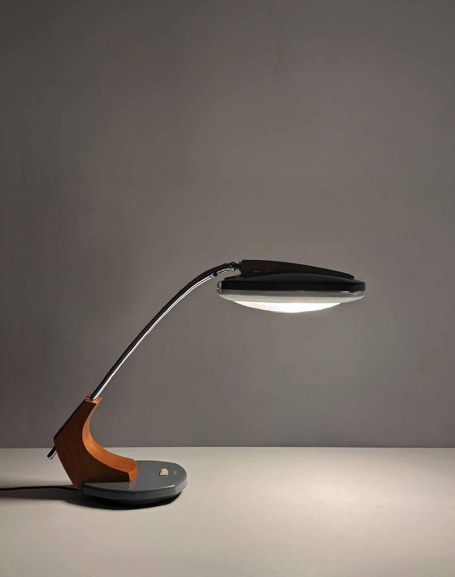 Fase Falux designed by Luis Perez de la Oliva and Pedro Martin in the 70's For Sale 9