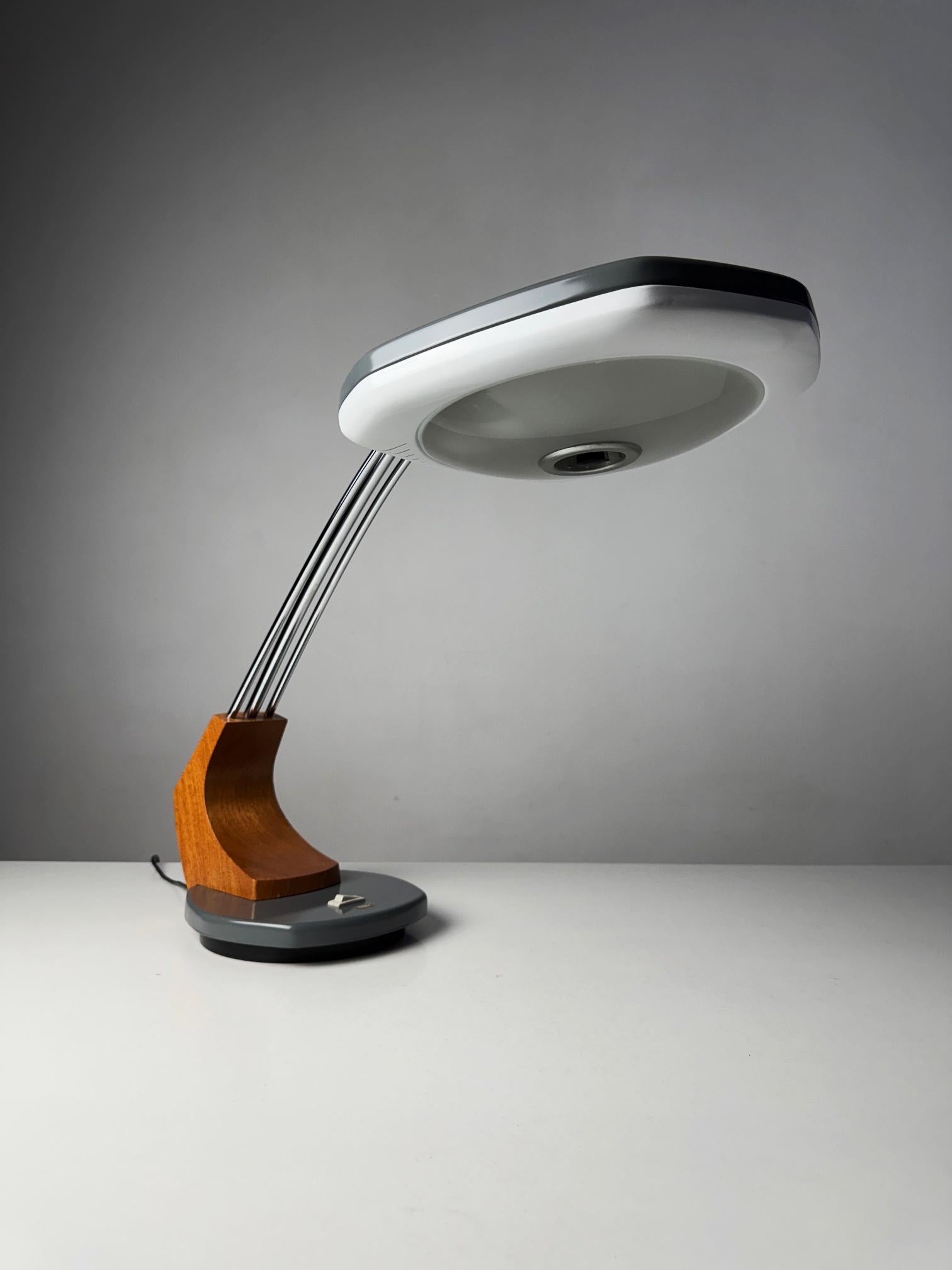 Spanish Fase Falux designed by Luis Perez de la Oliva and Pedro Martin in the 70's For Sale