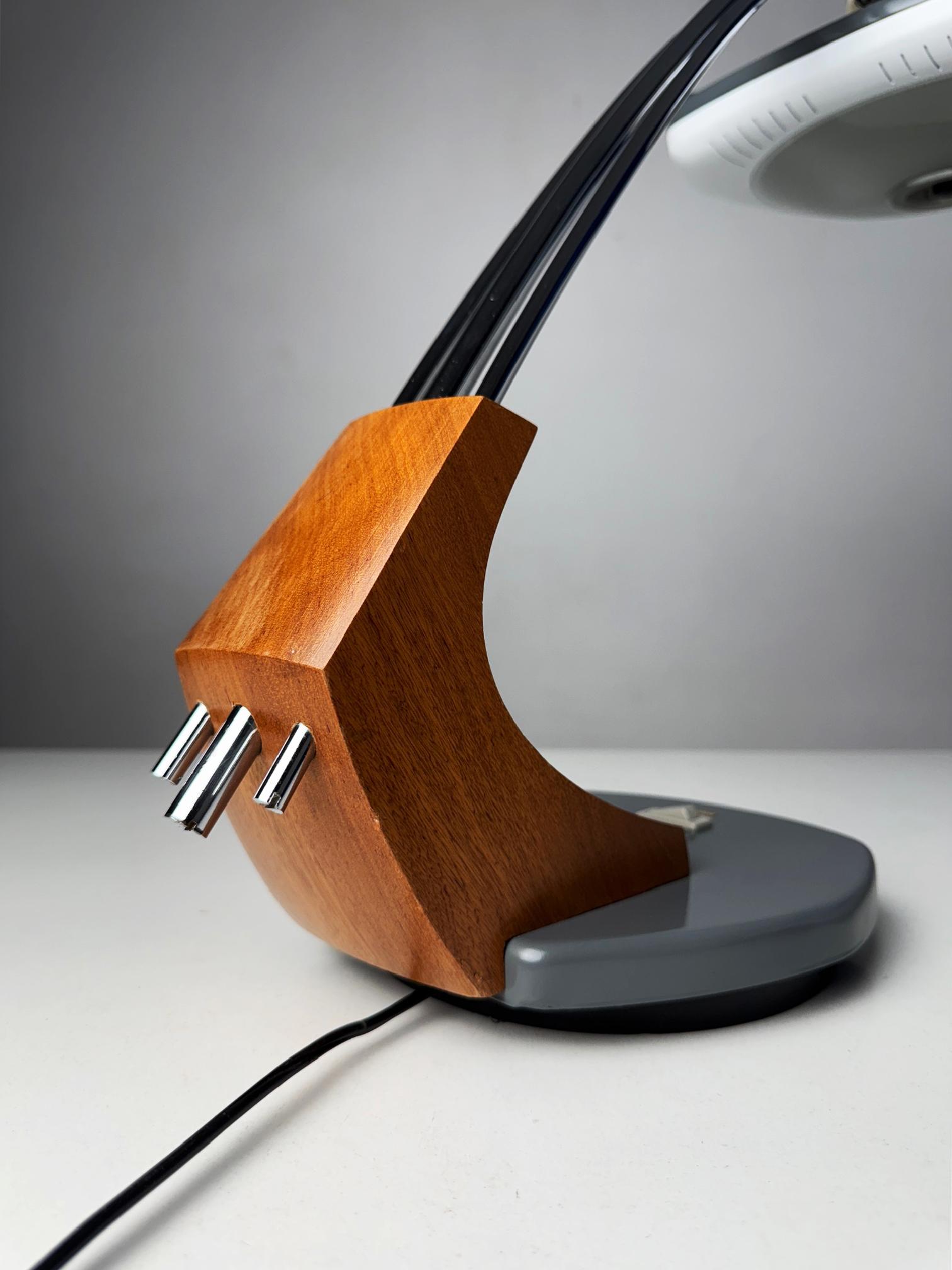 Fase Falux designed by Luis Perez de la Oliva and Pedro Martin in the 70's For Sale 2