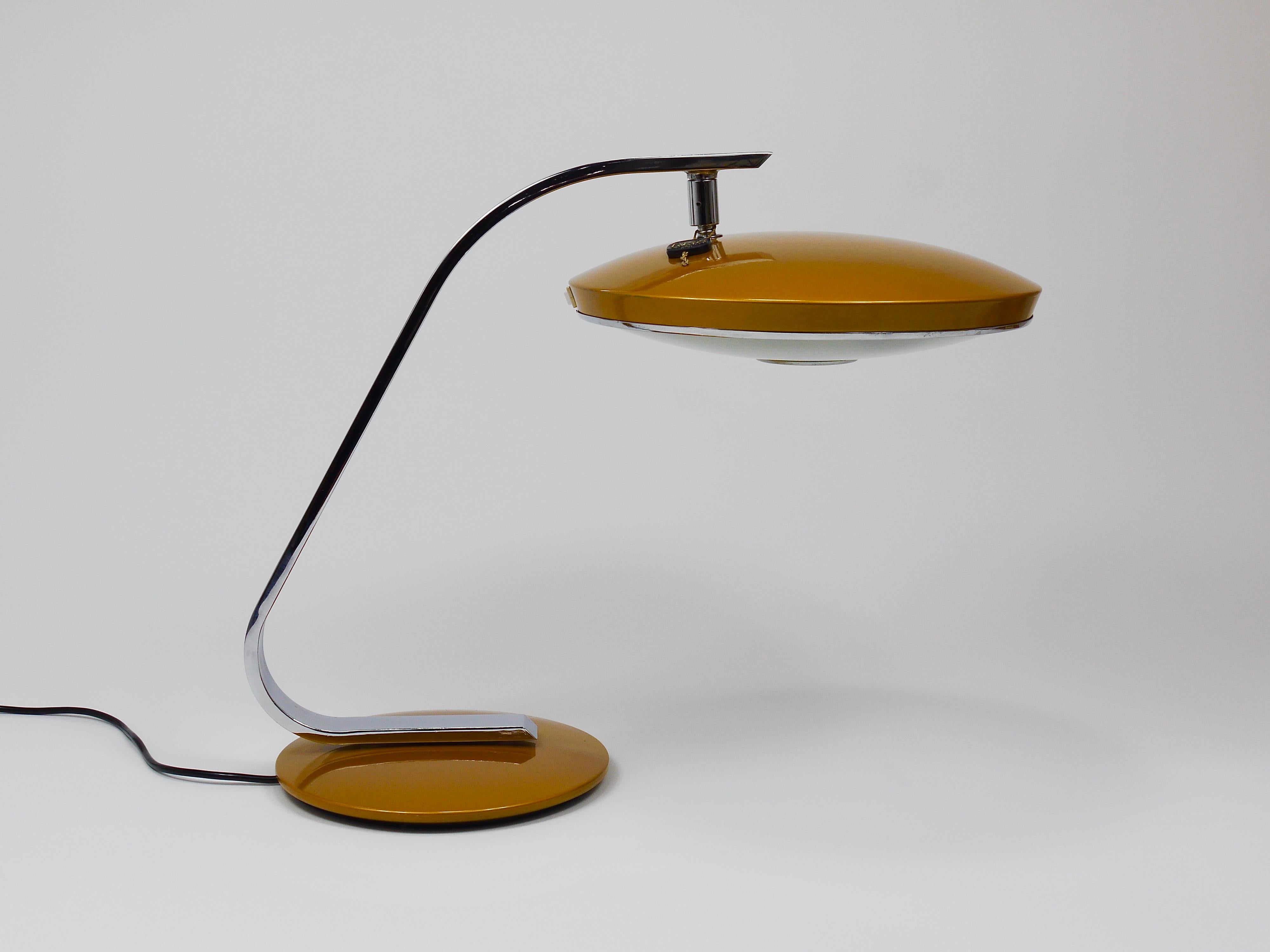 Lampada da scrivania Fase Madrid Design, Luis Pérez de la Oliva, Spagna, anni '70 in vendita 2