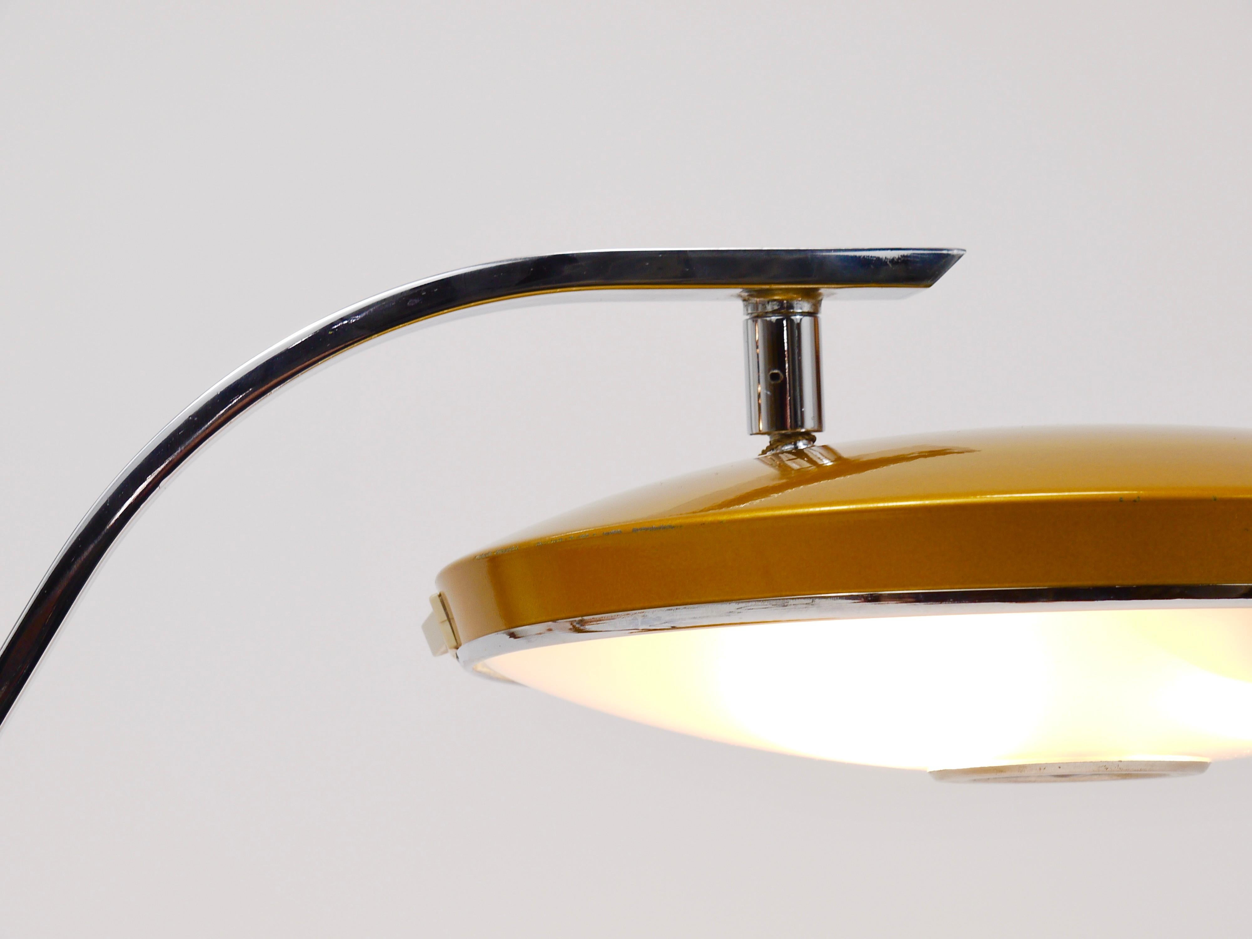 Satinato Lampada da scrivania Fase Madrid Design, Luis Pérez de la Oliva, Spagna, anni '70 in vendita