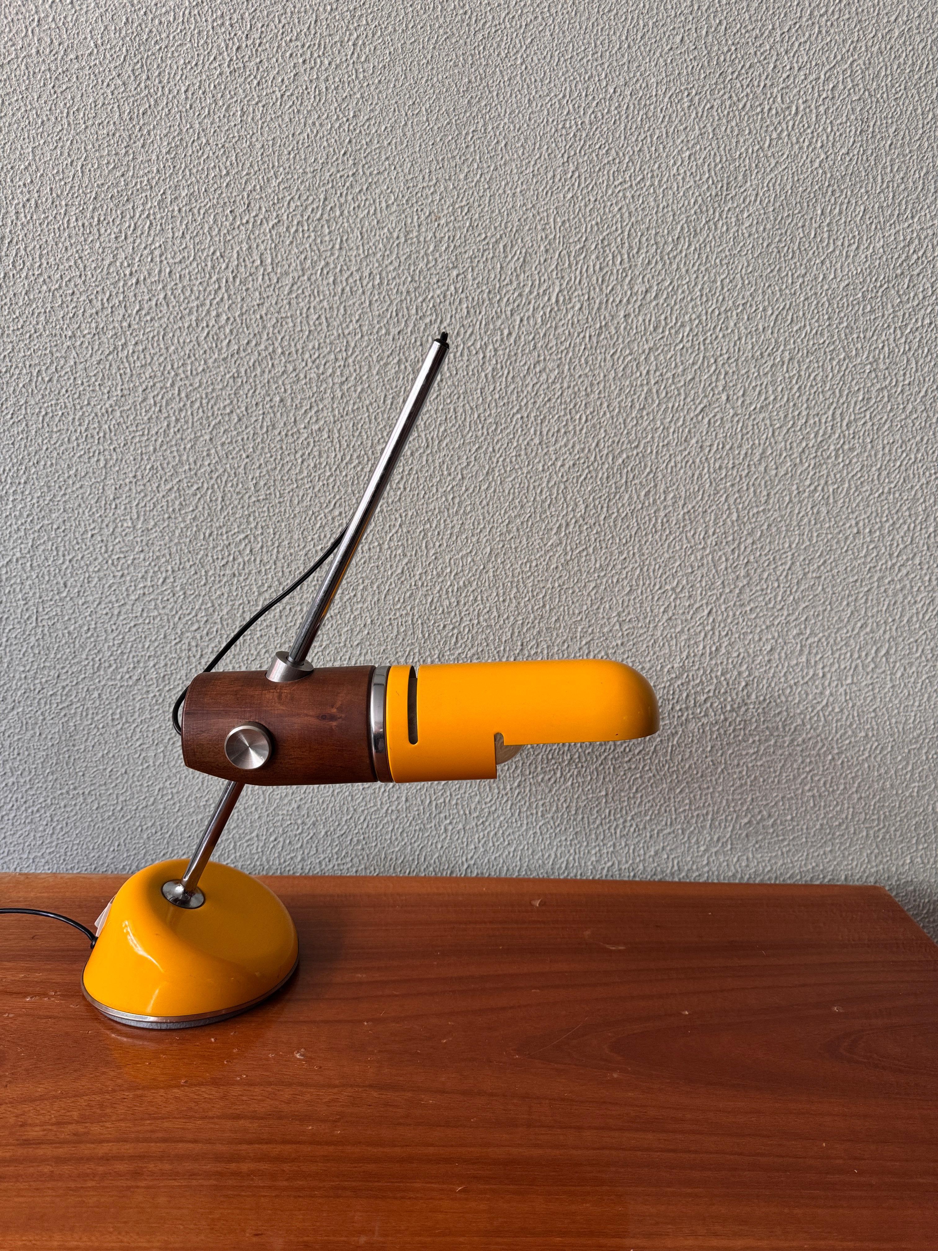 Fase Madrid Tischleuchte Modell TORPEDO von Tomás Díaz Magro, 1969 im Angebot 3